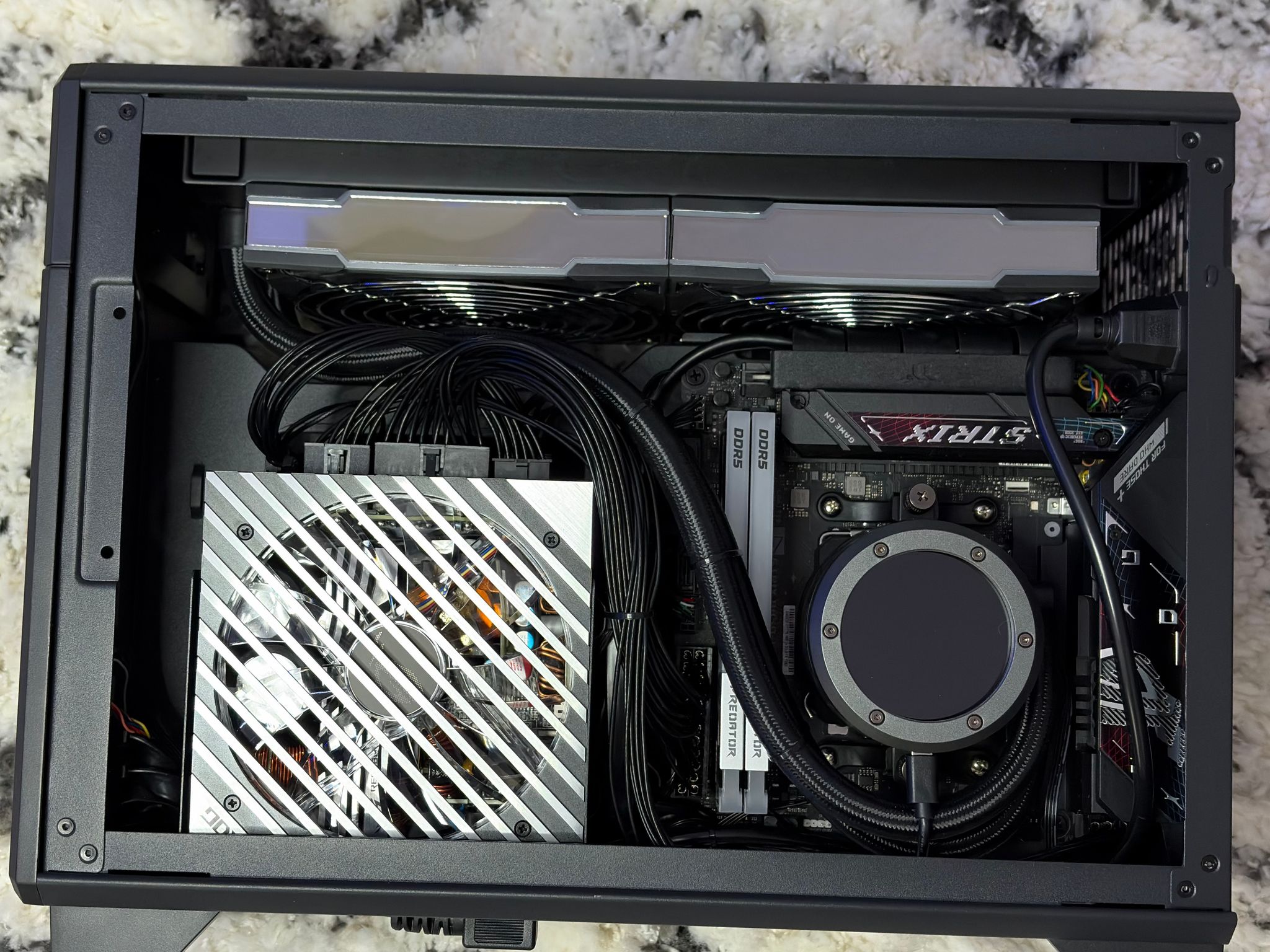 GeForce RTX 5080 Custom Gaming PC - Ryzen 7 9800X3D, 32GB RAM