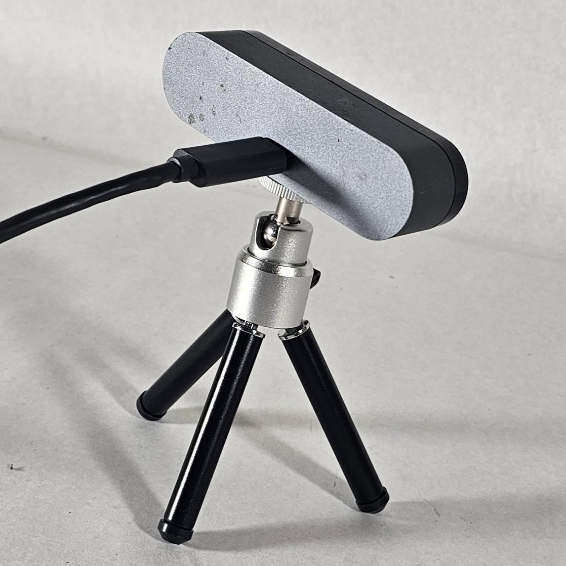 Logitech Logi Webcam with Tripod USB-C