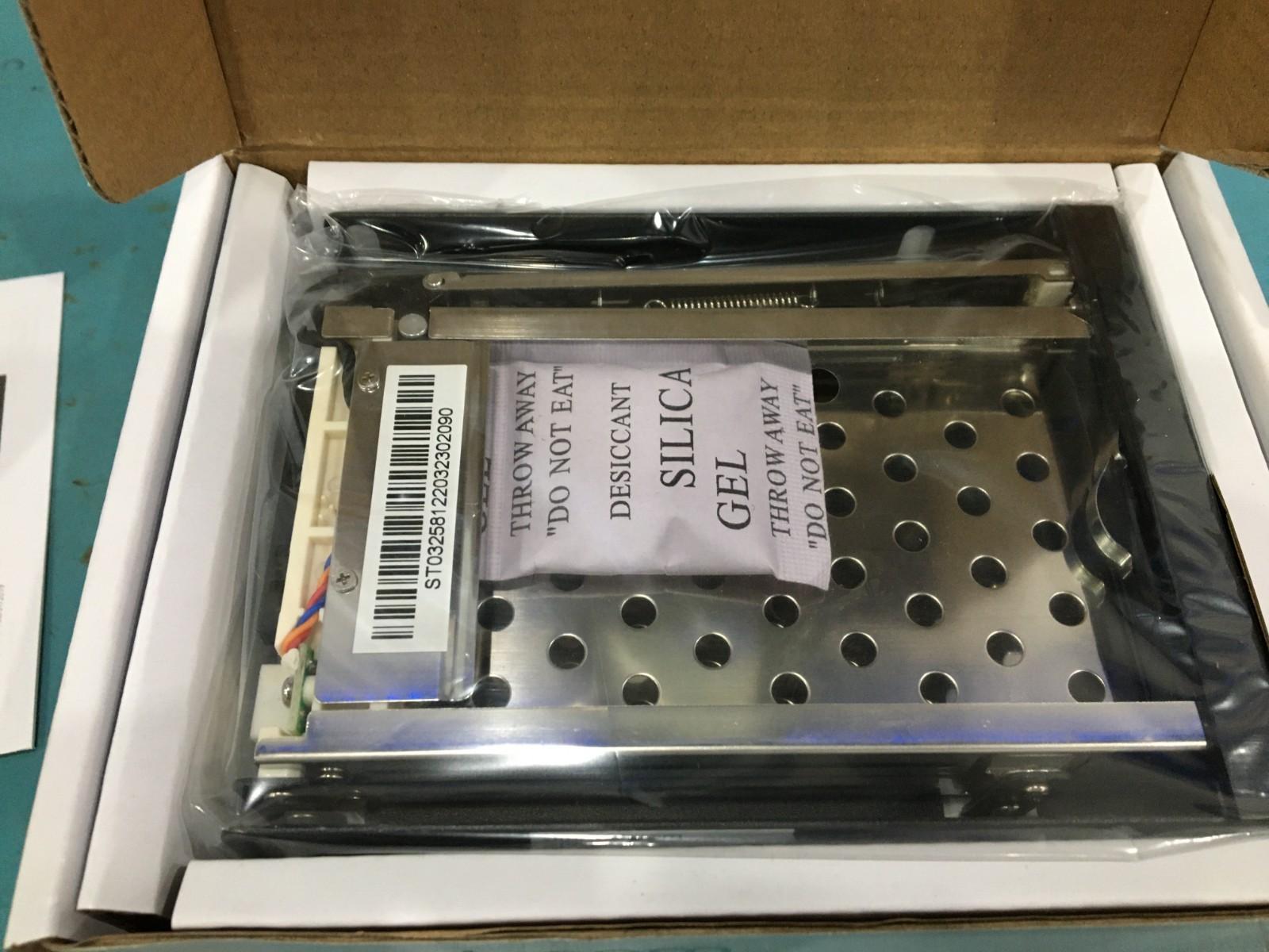 StarTech HSB220SAT25B 2-Bay 2.5in SATA Trayless Hot Swap Backplane