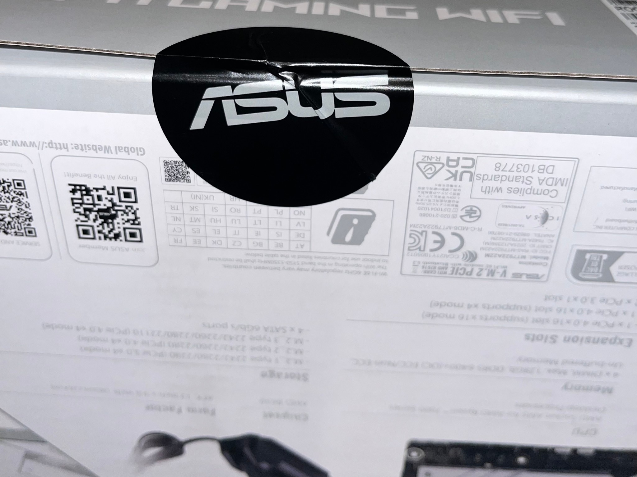 ASUS ROG STRIX B650-A GAMING WIFI (Socket AM5) AMD B650 ATX DDR5 Wi-Fi 6E AURA