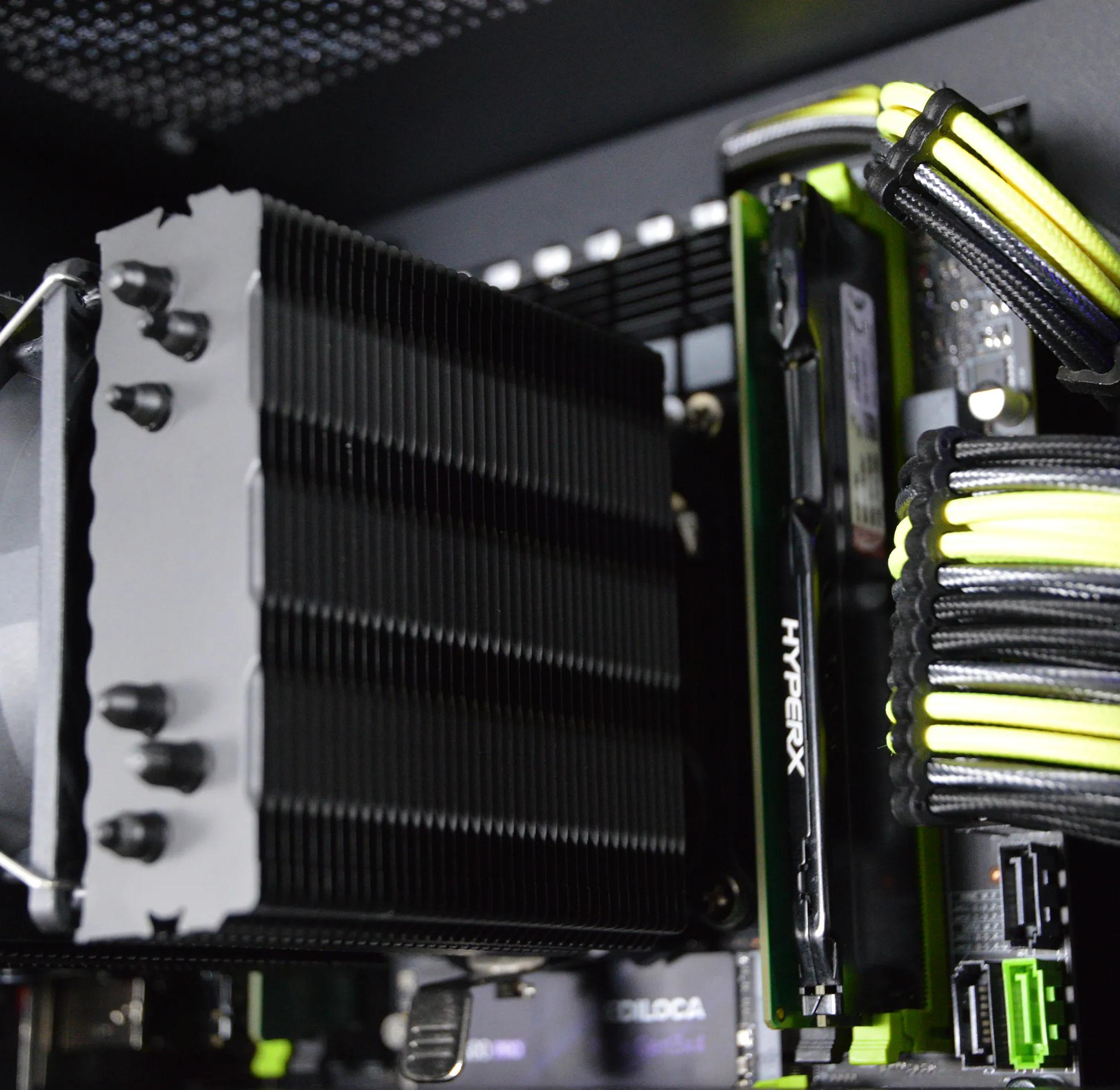 ☢️🌧️| RX 580 8GB | INTEL XEON E5 2620 V3 | 16GB DDR4 RAM | 1TB NVME SSD | Acid Rain |