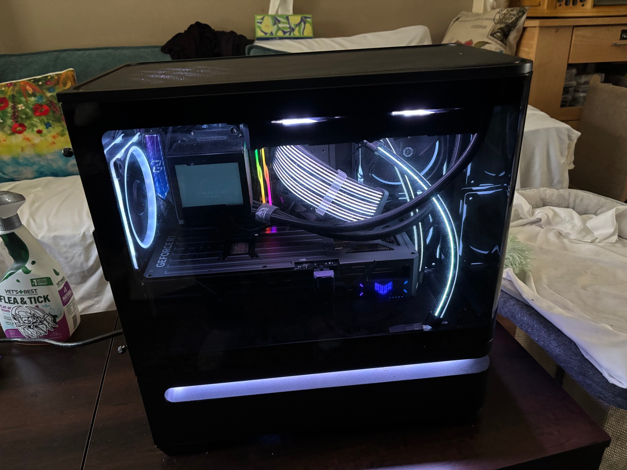AMD Ryzen 5 9600X l GeForce RTX 5070 12gb l G.Skill Trident Z5 Neo 32GB DDR5 l 2 TB storage