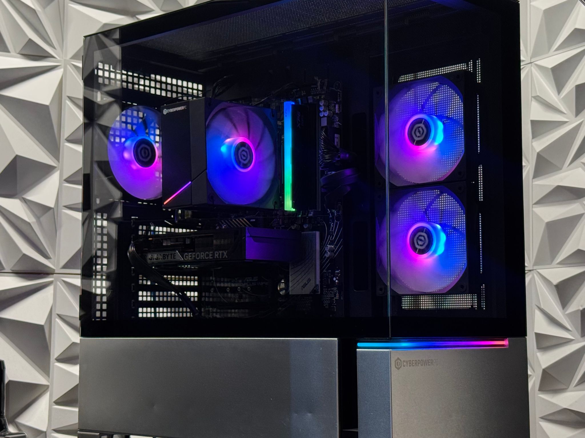 RTX 5060 / Ryzen 5 8400F / 16GB DDR5 / 1Tb SSD / Gaming pc / Future proof