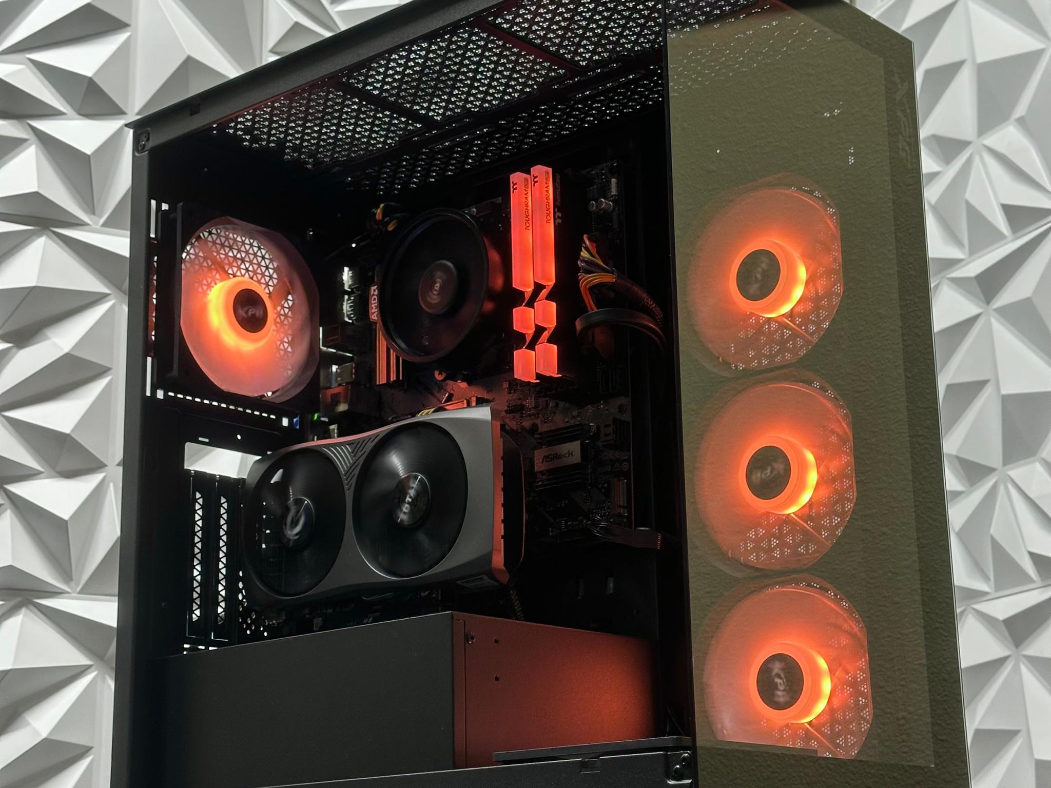 RTX 4060 / Ryzen 5 5500 / 16GB 3600MHz Ram / 512GB SSD / B550 / 600w / windows 11