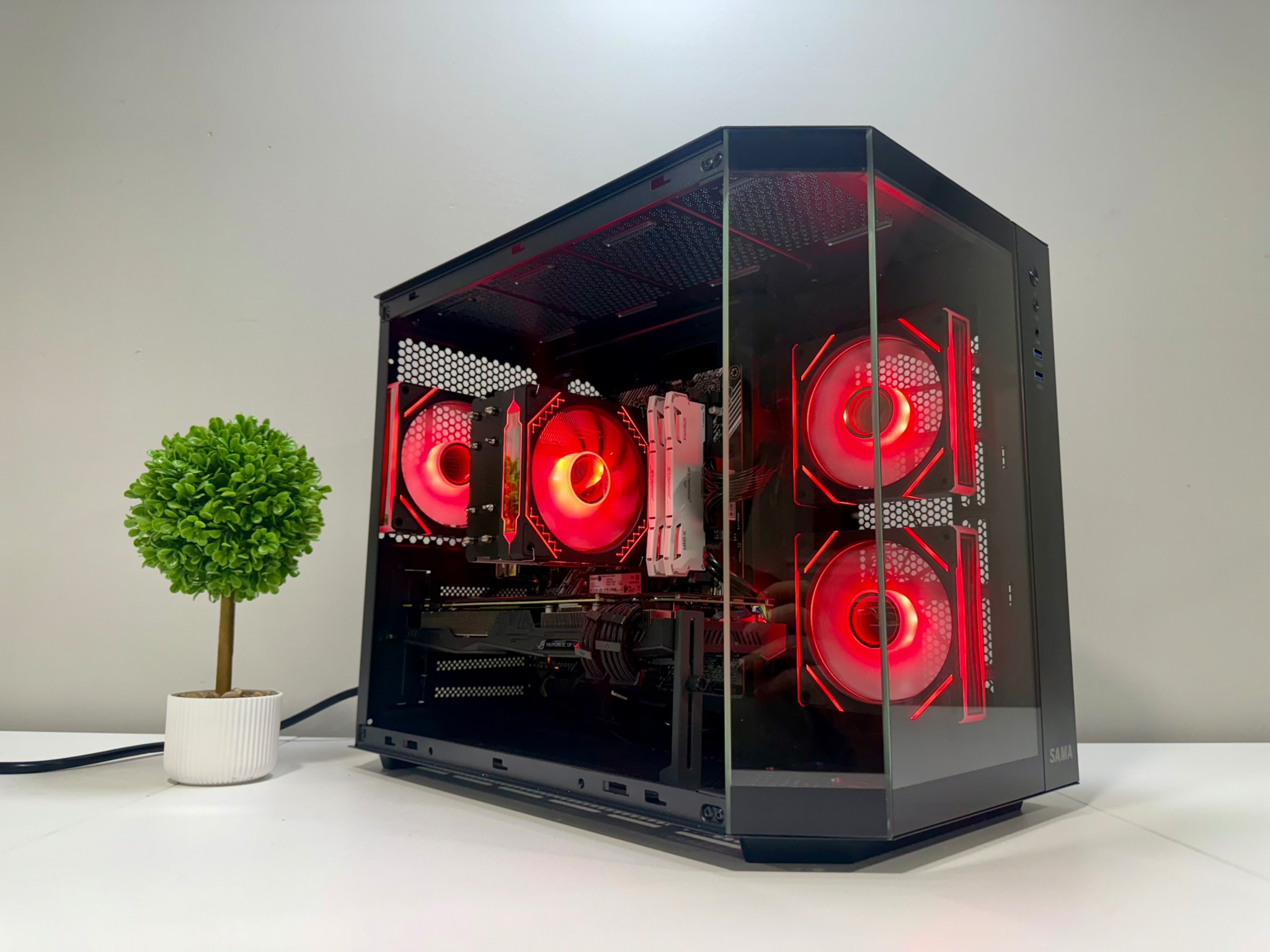 GTX 1080 | Ryzen 5 3600 | 32GB DDR4 | 1 TB M.2 | 650W Gold PSU | ARGB Fans | Windows 11
