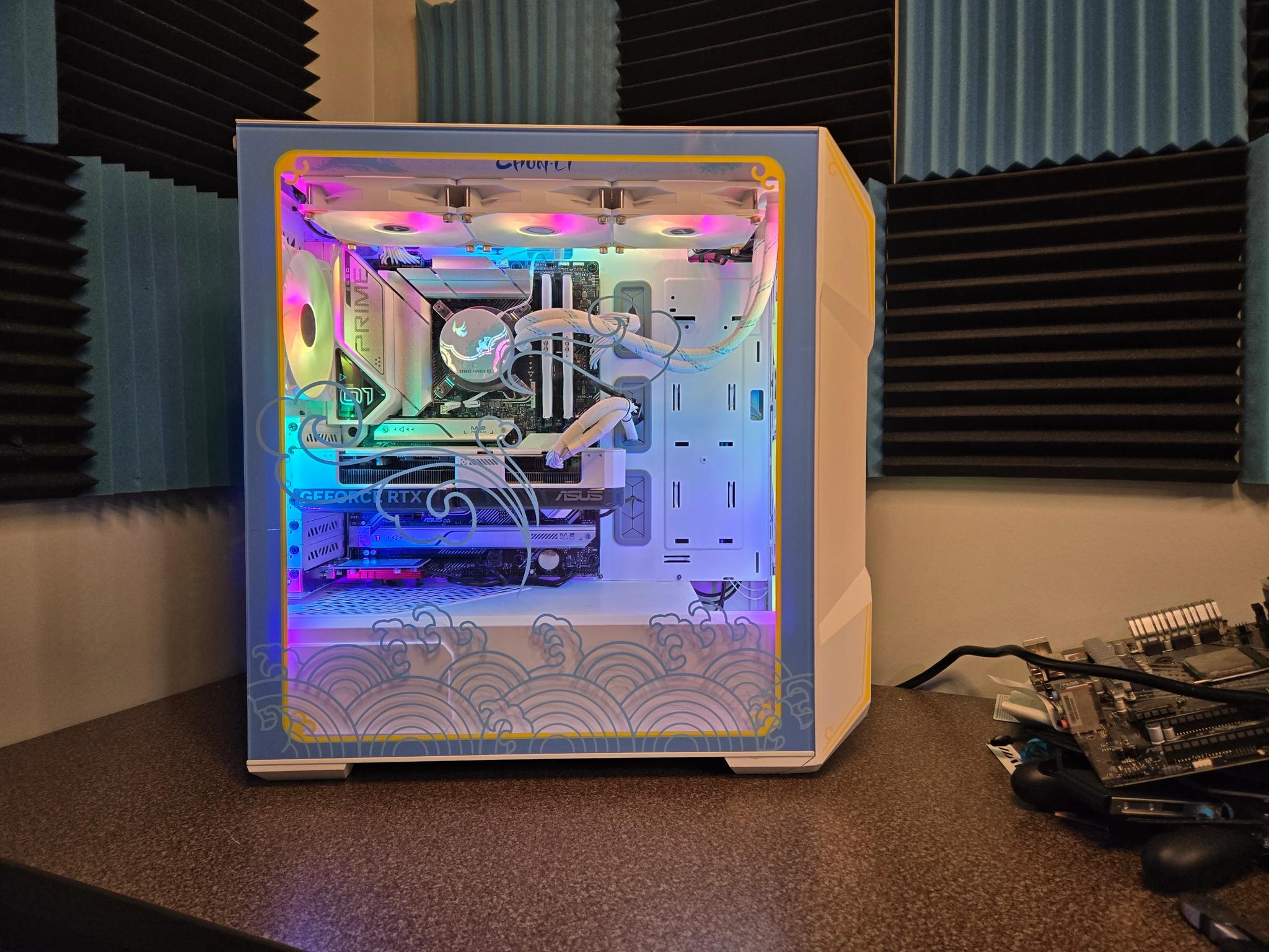Chun-Li: RTX4070 14700K 32GB 2TB high-end themed PC