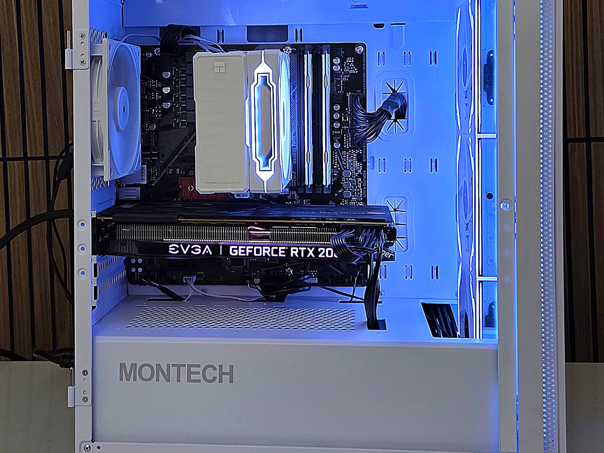 Ryzen 5 5600x | RTX 2080 SUPER | 32GB RAM | NVME | Windows 11| WHITEOUT