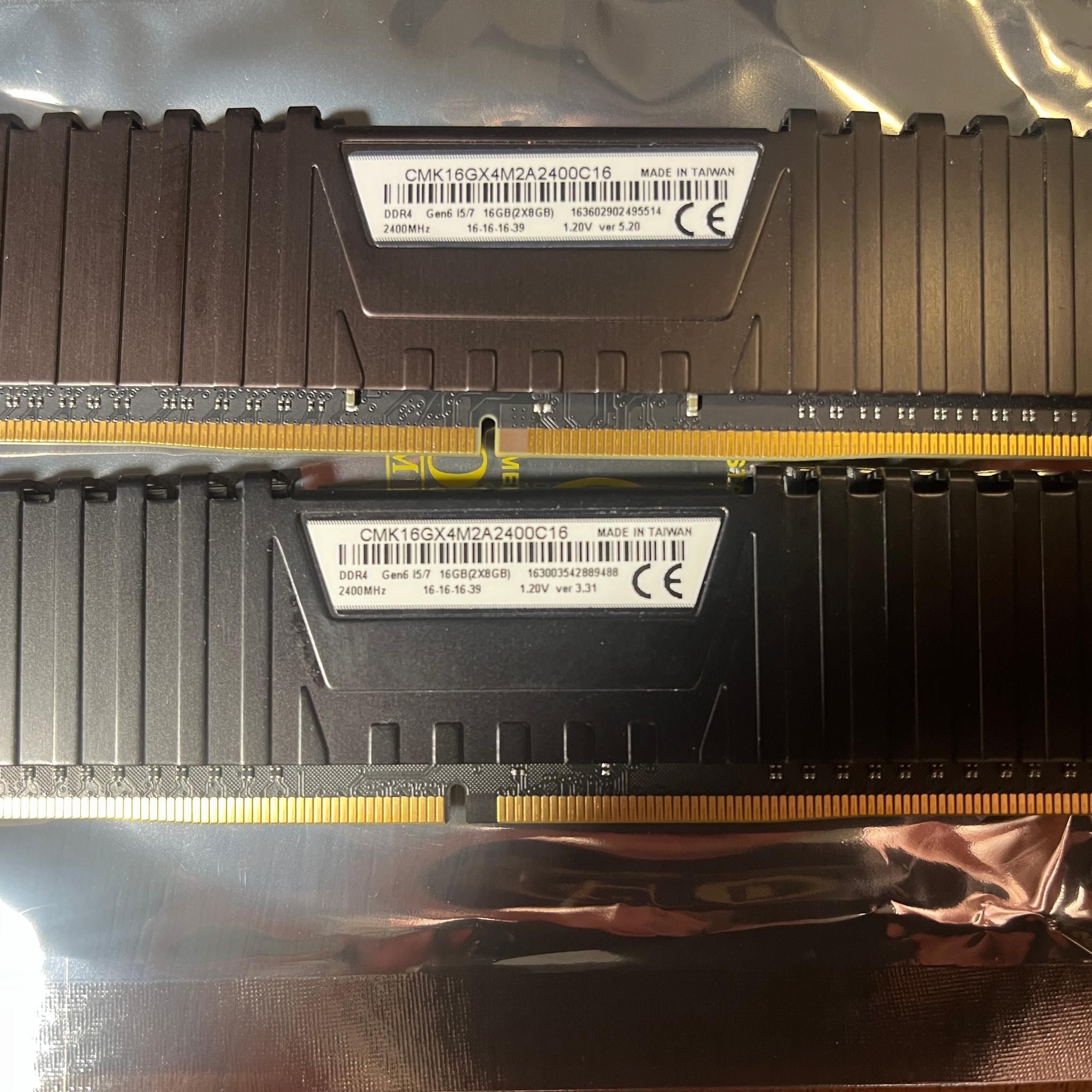Corsair Vengeance LPX 16GB(2x8GB) DDR4 2400MHz RAM CMK16GX4M2A2400C16
