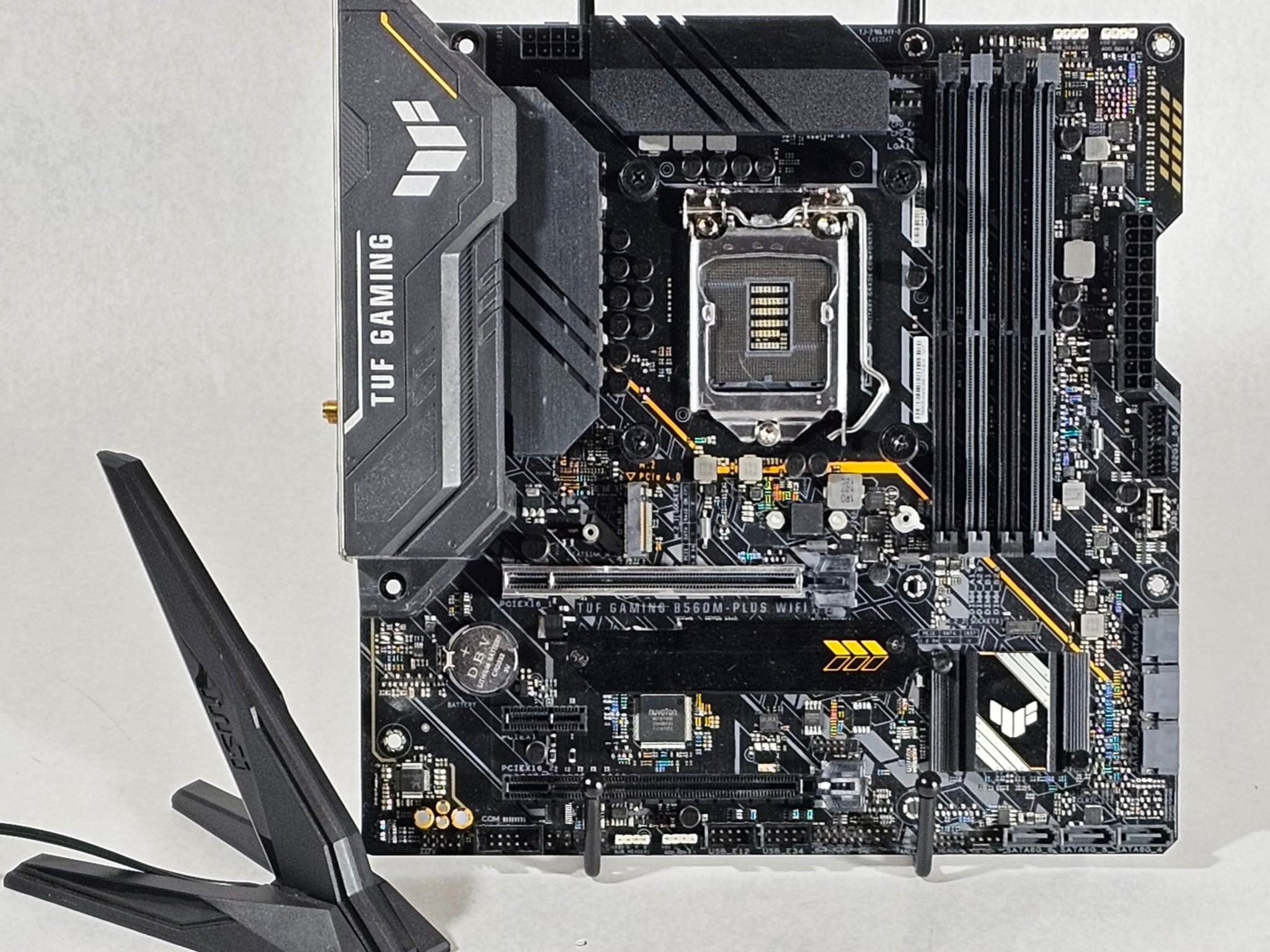 B560 Plus WiFi LGA1200 ASUS TUF GAMING mATX Motherboard