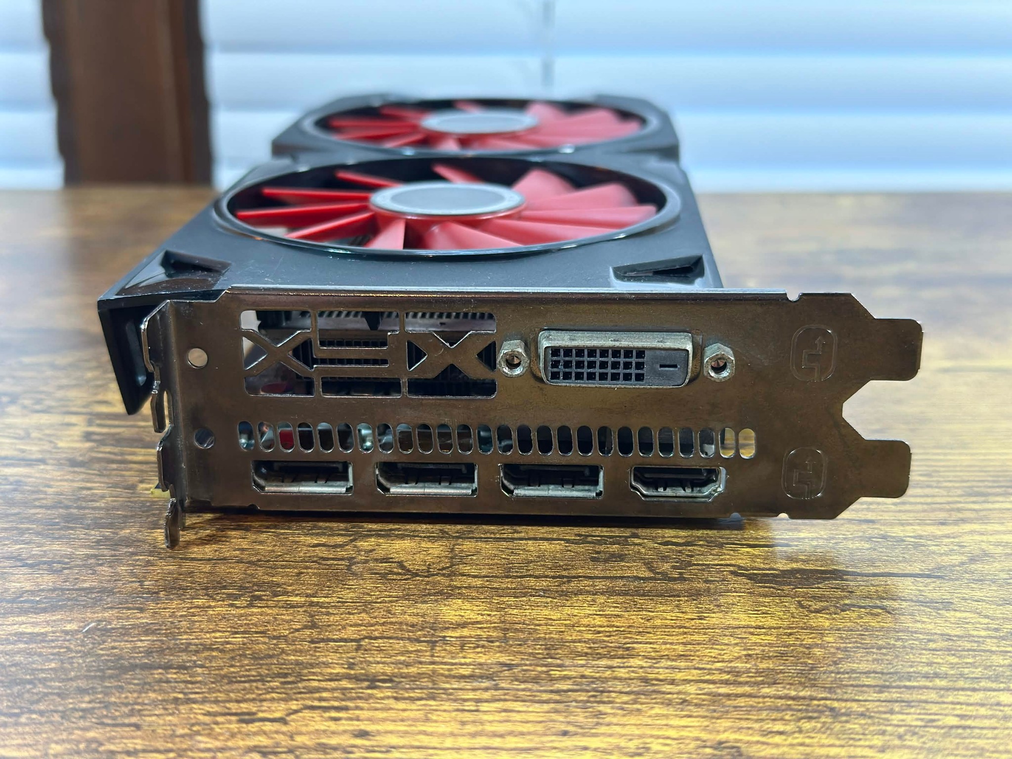 XFX AMD RX 580 4GB Graphics Card (READ DESCRIPTION)