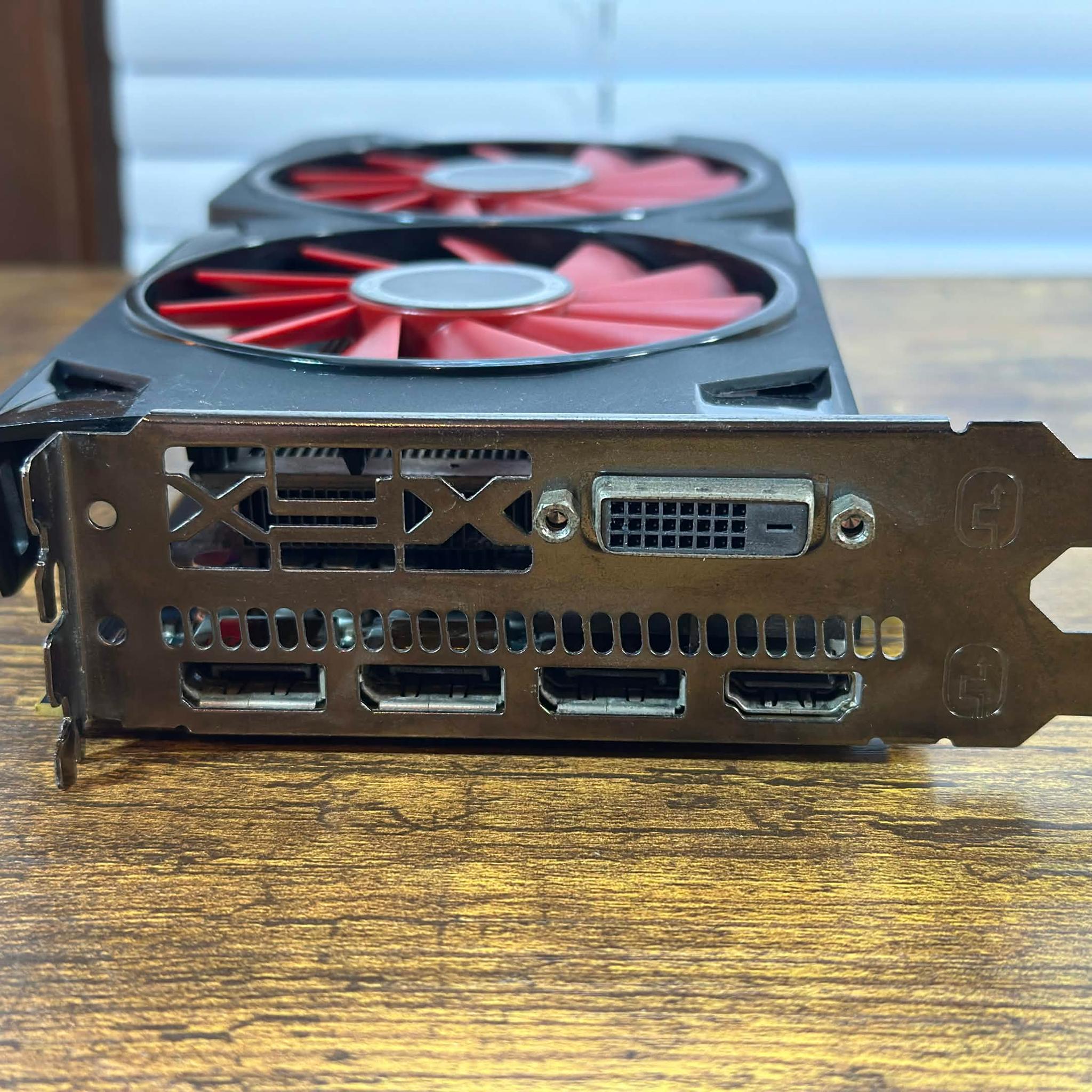 XFX AMD RX 580 4GB Graphics Card (READ DESCRIPTION)