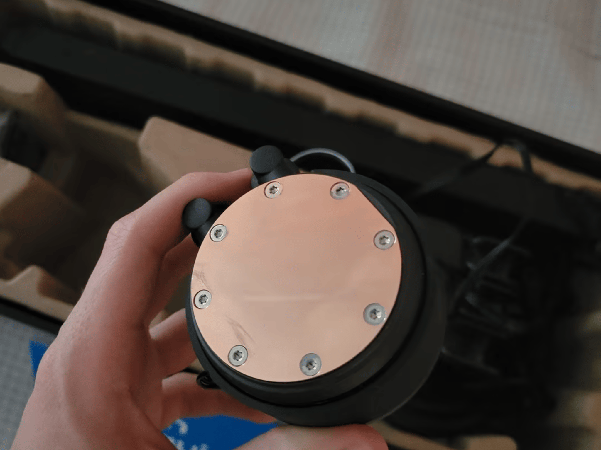Fractal Design Lumen S36 (used less than 2 months) 