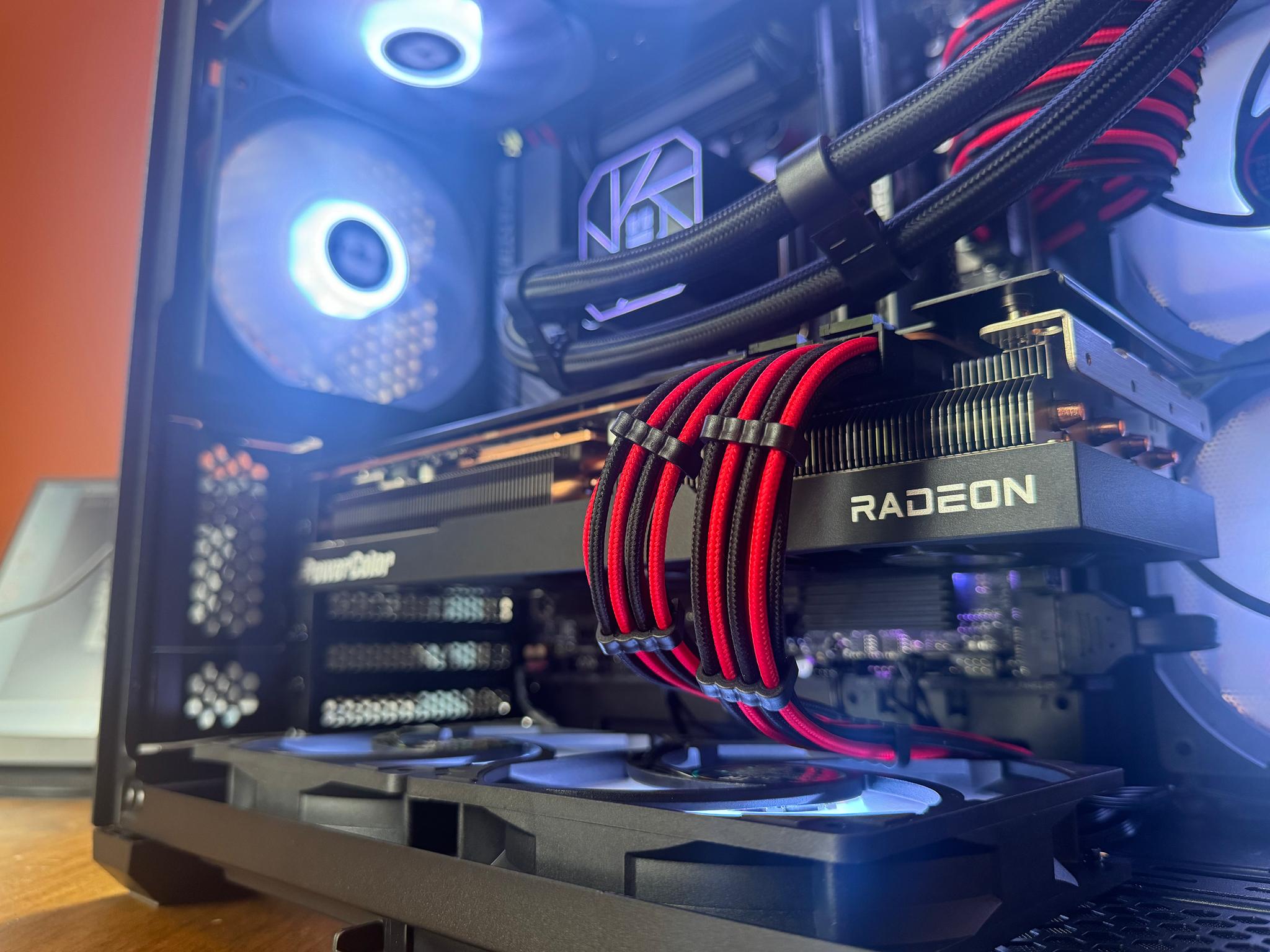 ▪️Black Box Mini▪️ RX 7700XT | Ryzen 5 7600X | 32GB DDR5 | 1TB SSD