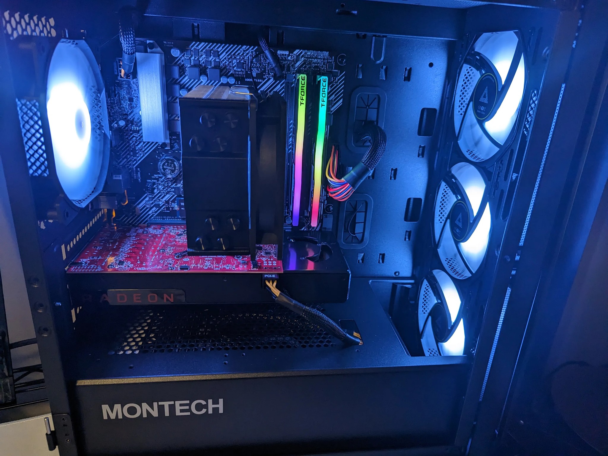 Gaming RIG, Ryzen 5 5500/ 16GB DDR4/ 1TB SSD / RX 570X 8GB CHRISTMAS SALE