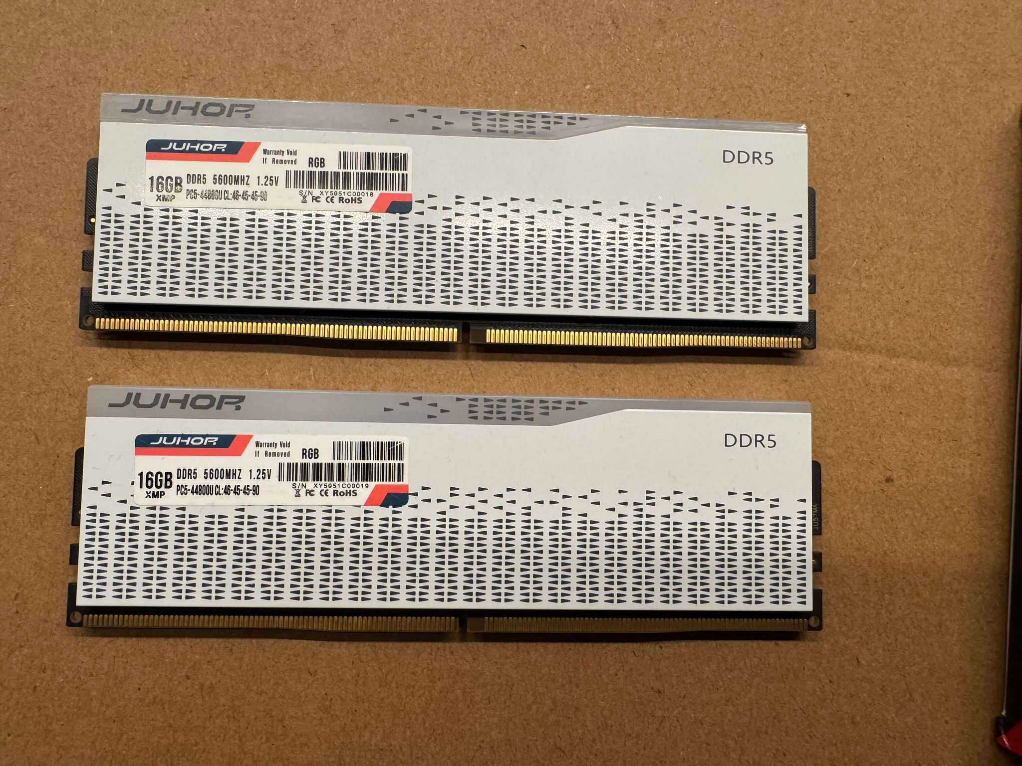 JUHOR - DDR5 32GB (2x16) 5600MHz RGB