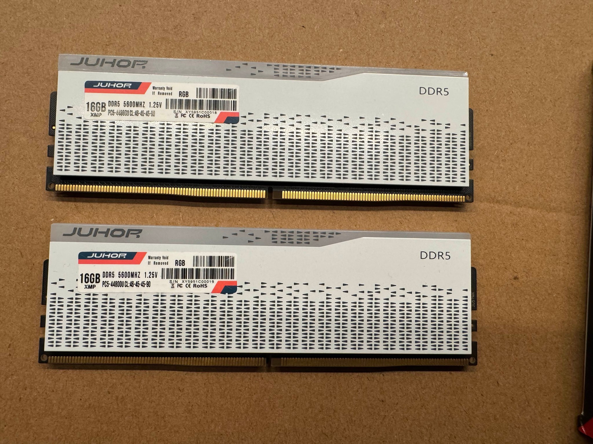 JUHOR - DDR5 32GB (2x16) 5600MHz RGB