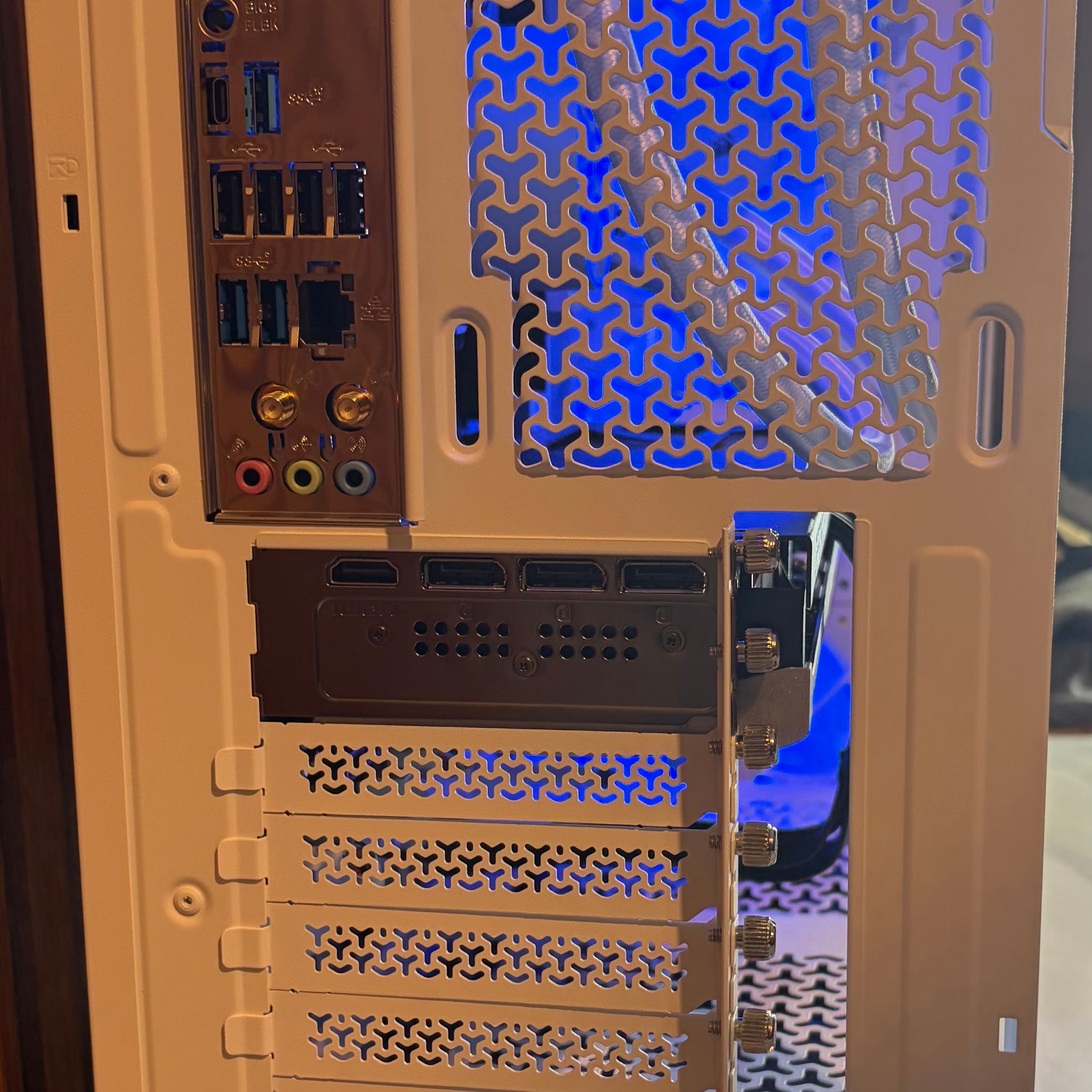 RTX 5070 |  RYZEN 7 7800X3D | 16GB DDR5 | 750w PSU | 2TB NVME | 360MM AIO