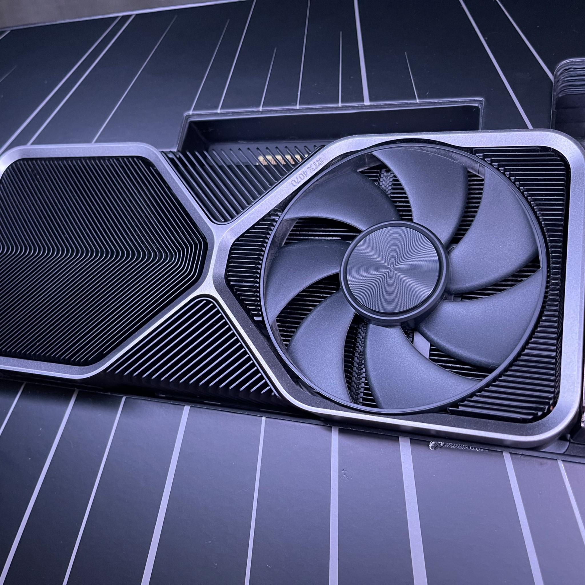 NVIDIA RTX 4070 FOUNDERS EDITION | PCIE ADAPTER CABLE NOT INCLUDED