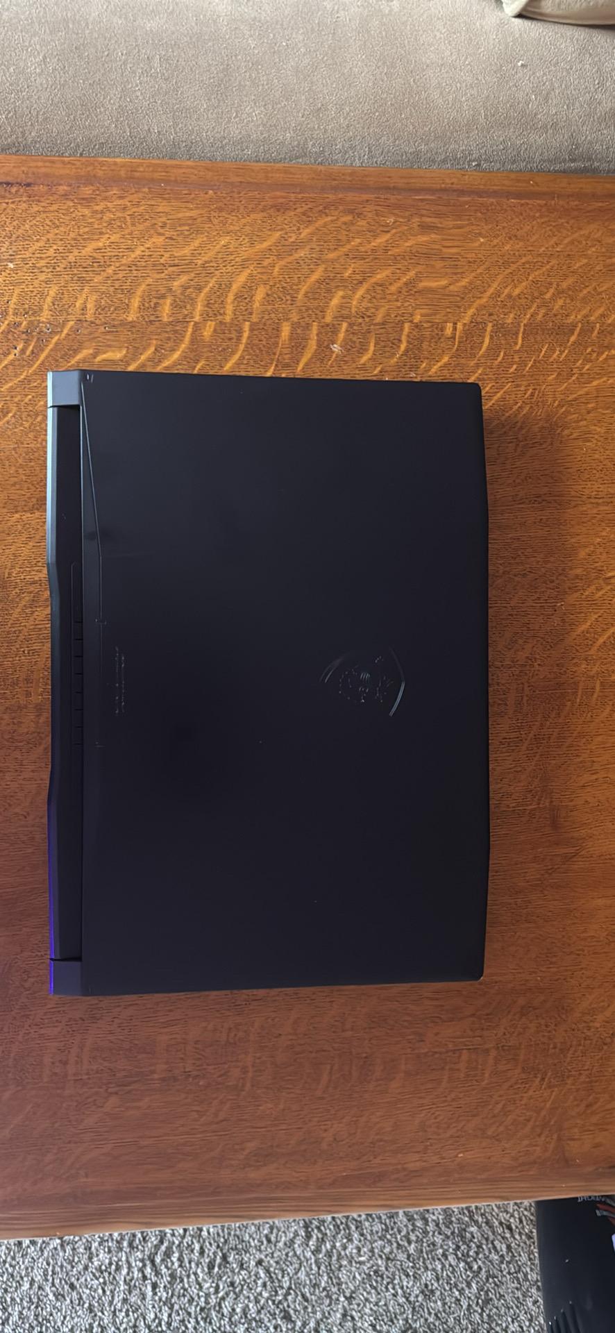 MSI Katana 15 B13v 15”