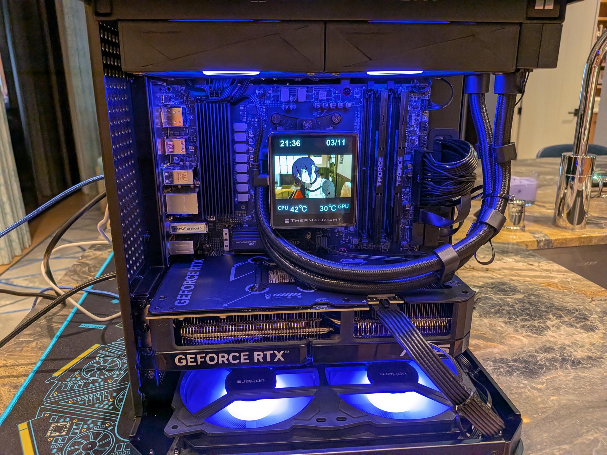 Bomb Devil - RTX 5070, Ryzen 5 9600X, 64 GB DDR5 RAM, 2 TB Gen 5 NVME, RGB, Liquid Cooled