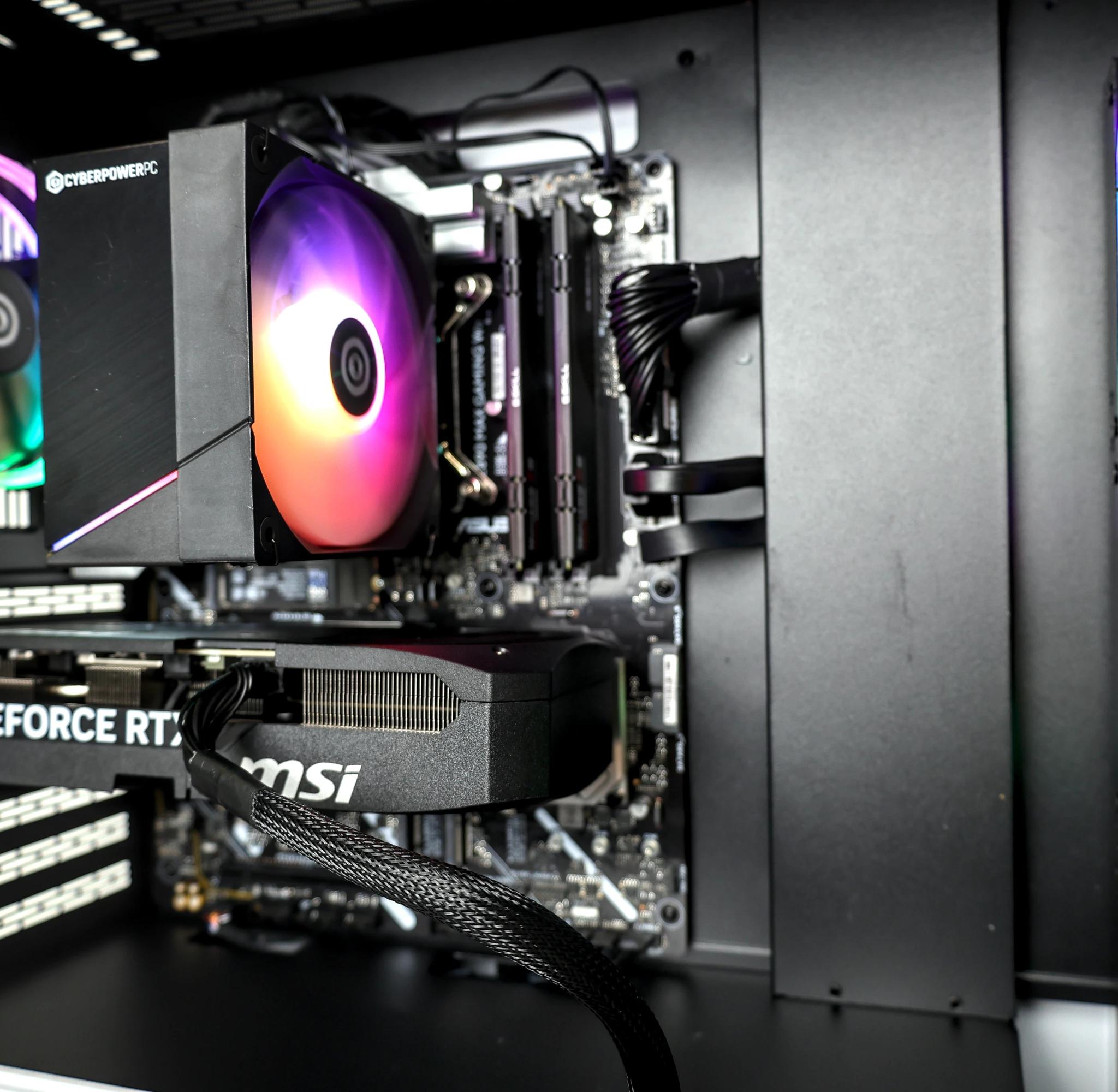 245KF+5070 1440p/4K Ready White Aesthetic Custom PC