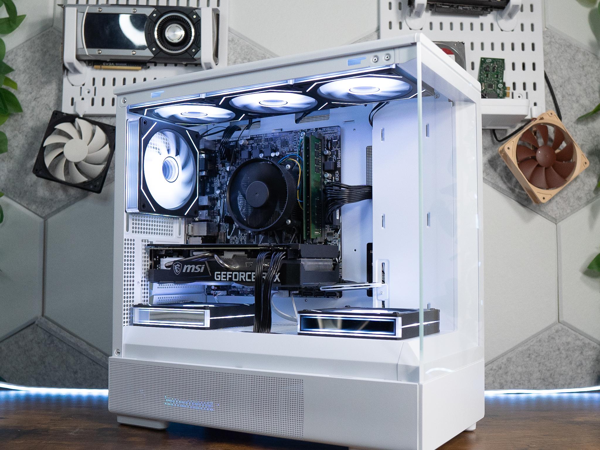 ❄️🌨 | MSI GeForce RTX 3070 8GB | RYZEN 7 5700G | 32GB DDR4 RAM | 1TB NVME + 2TB HD | Arctic Borealis