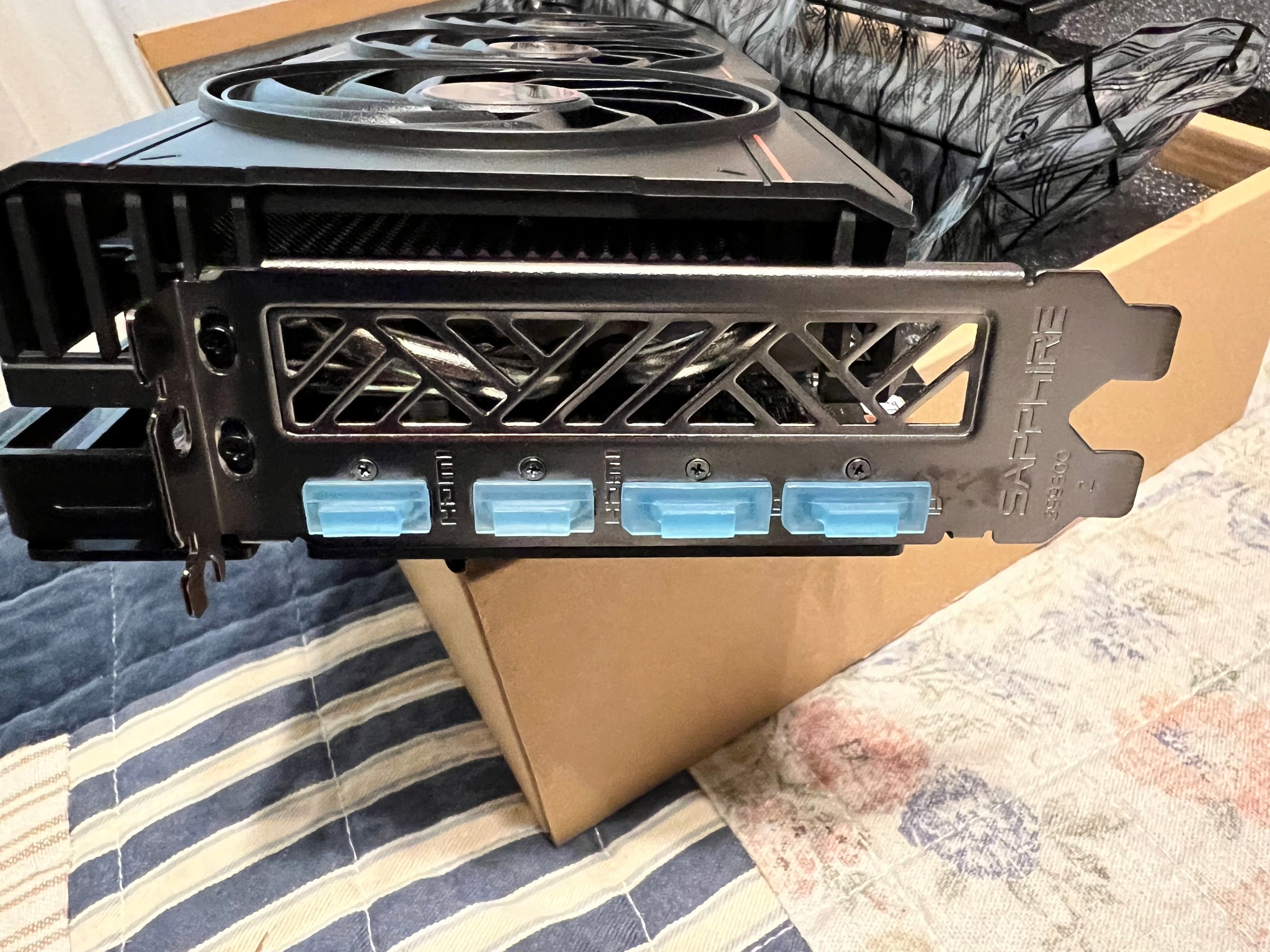 SAPPHIRE PULSE Radeon RX 7900 XTX