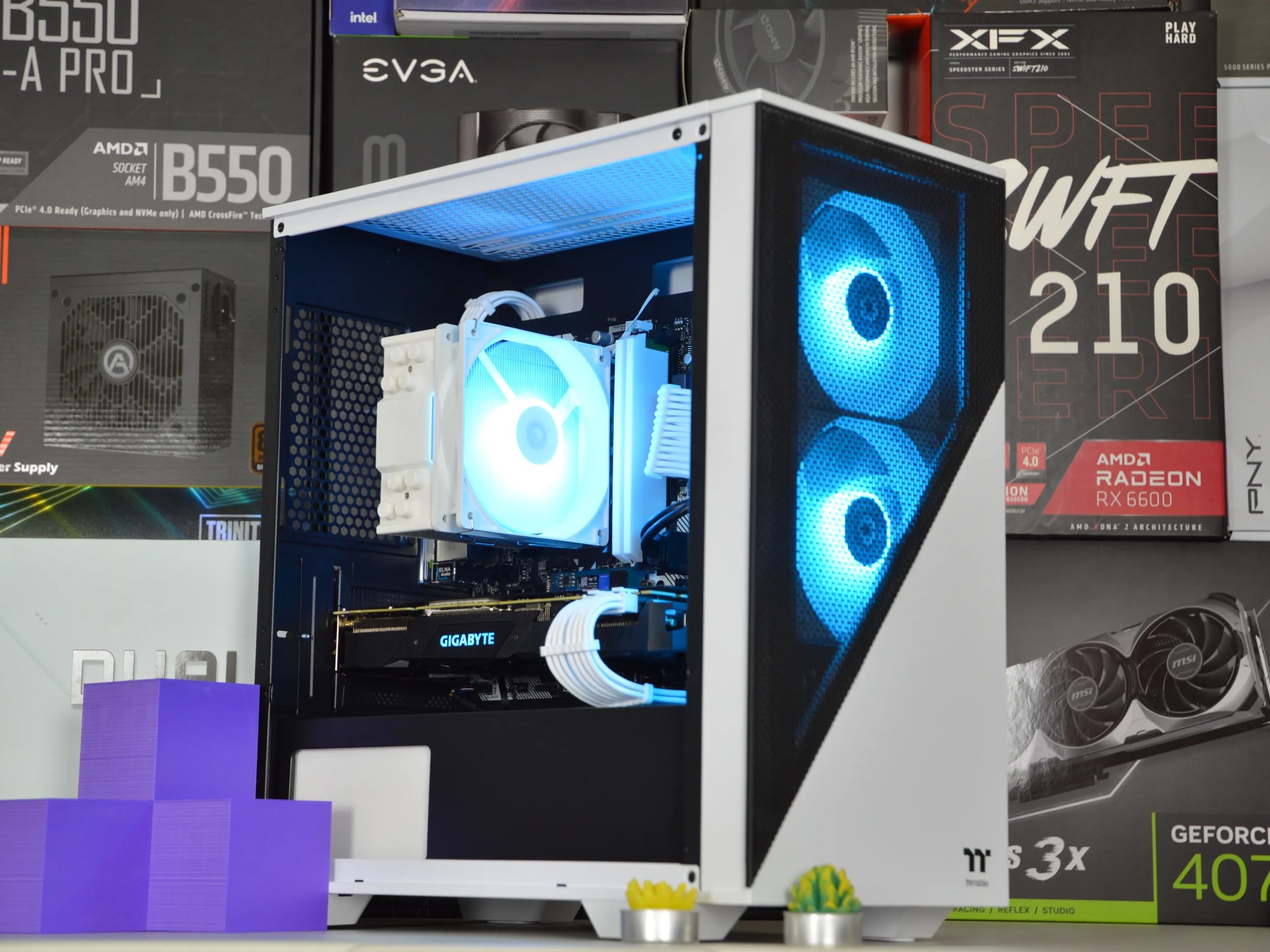 ⚪⚫| RTX 2080 8GB | RYZEN 5 5500 | 32GB DDR4 RAM | 1TB NVME SSD | The Divider |