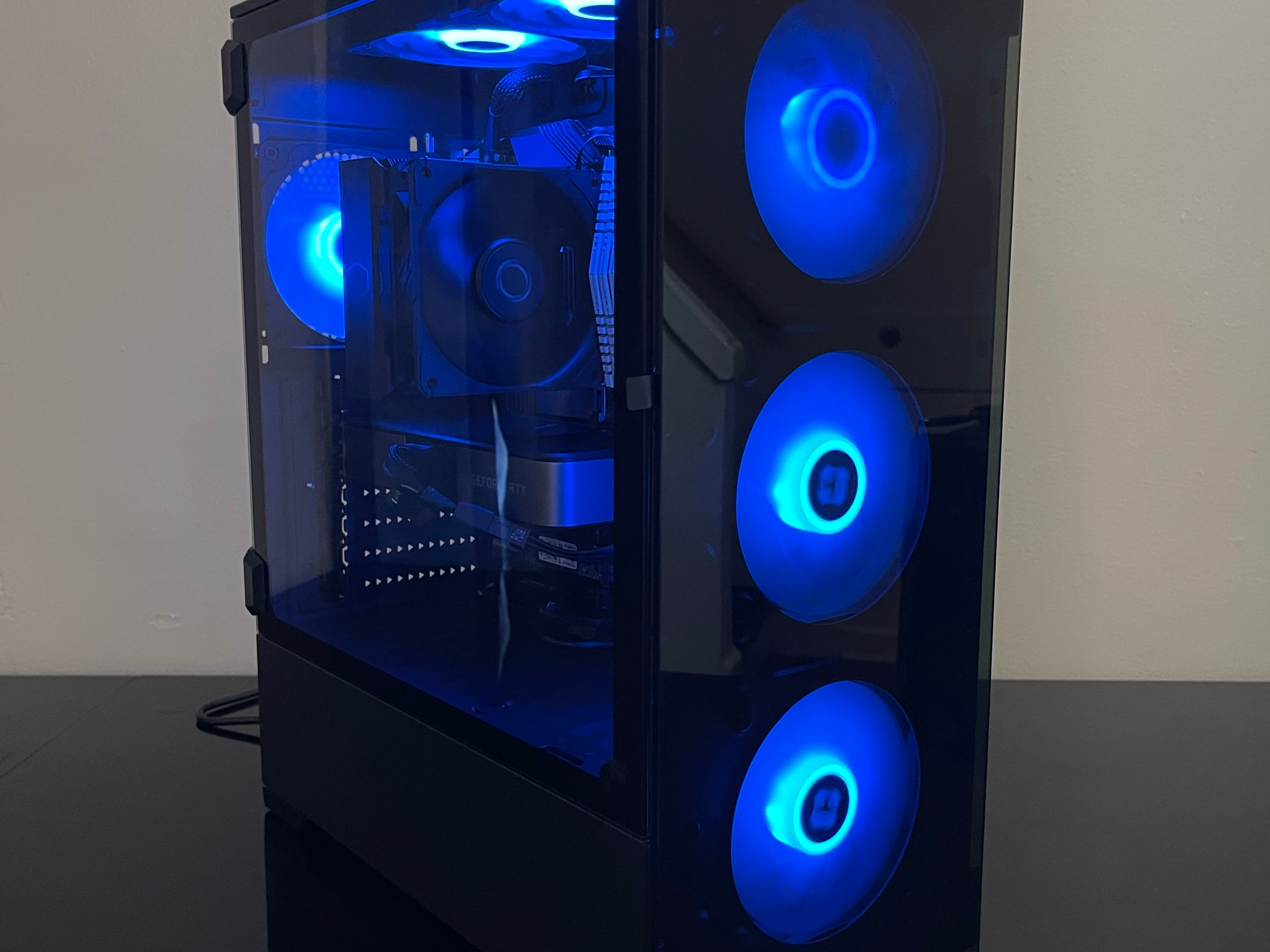 Budget 1440p Gaming PC / RTX3070 FE/ R5 5600G/ 32GB RAM/ 1TB M.2/ WiFI6