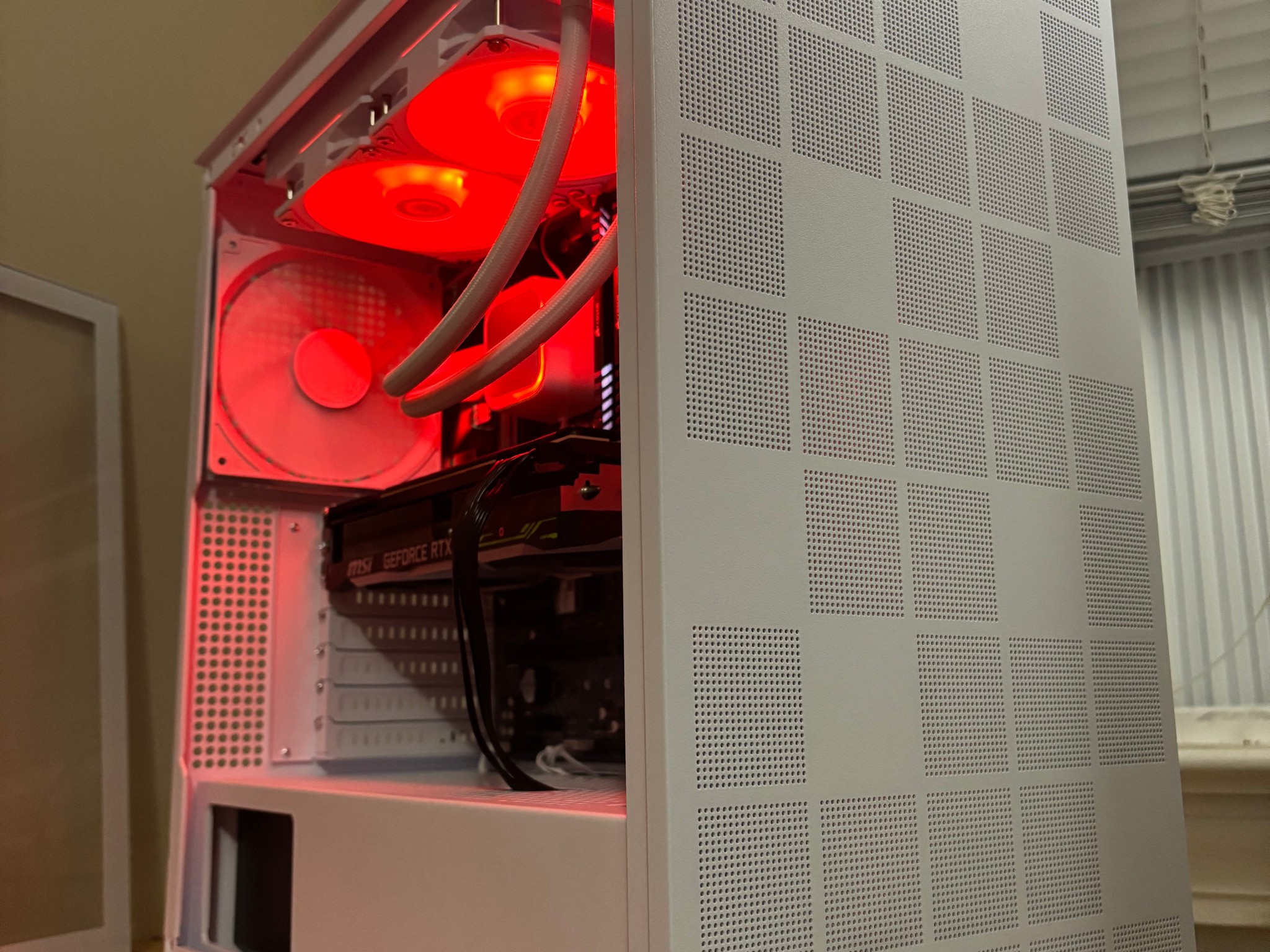 RTX 2080 | 5600X | 1TB NVMe | WiFi | 16GB RAM