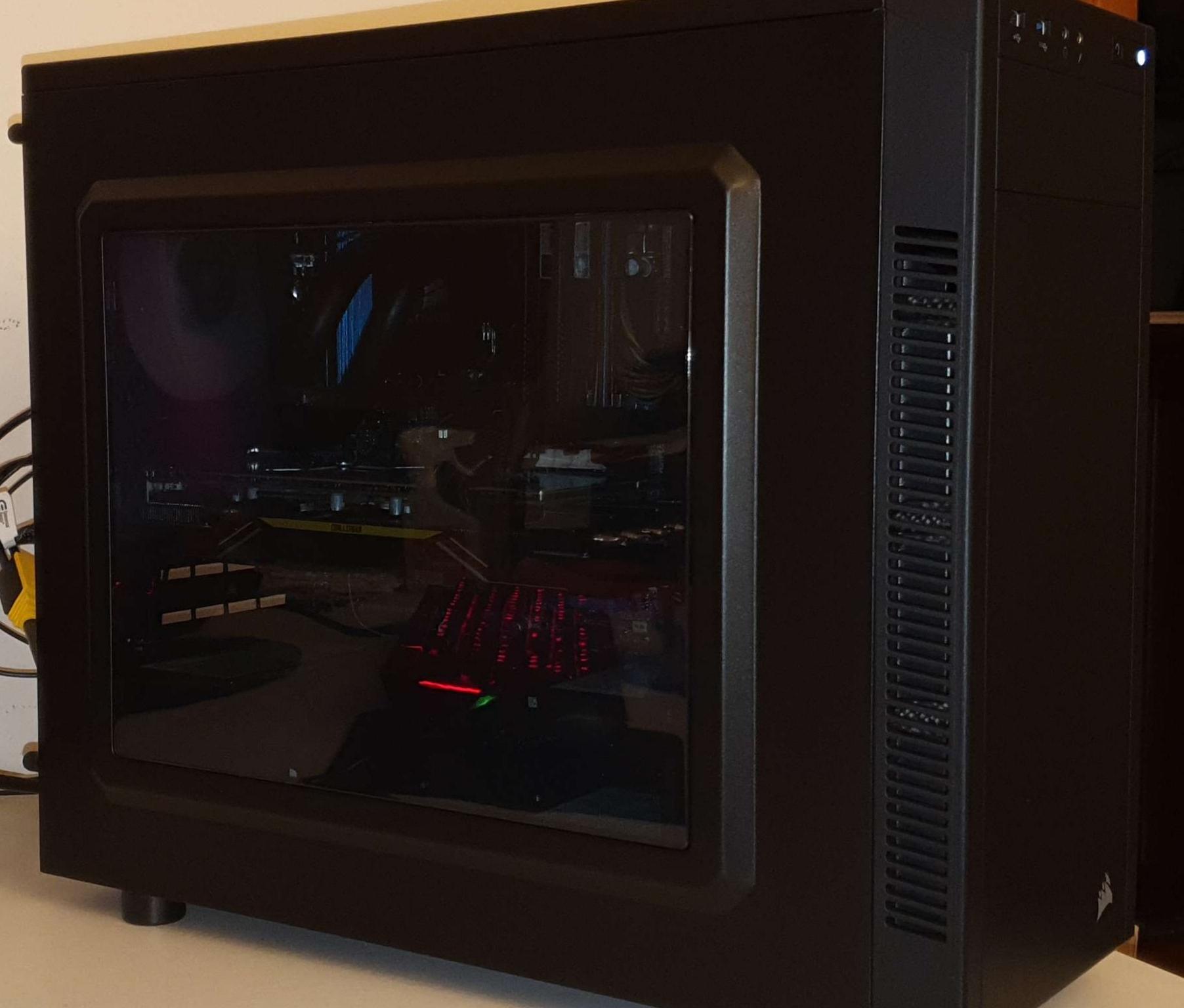 GAMING PC - CORE i5 / RX 5700 XT / 16GB RAM / 1TB SSD / LIQUID COOLED