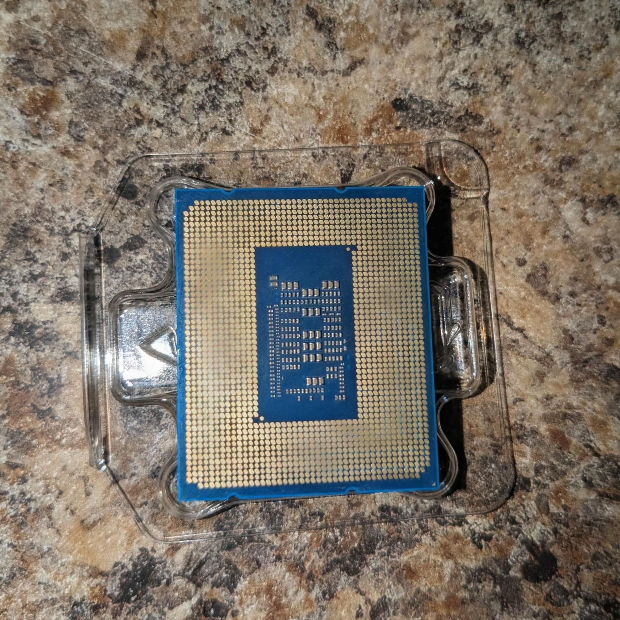 Intel Core i5-12400 w/ Original Box and Unused Intel Stock Cooler