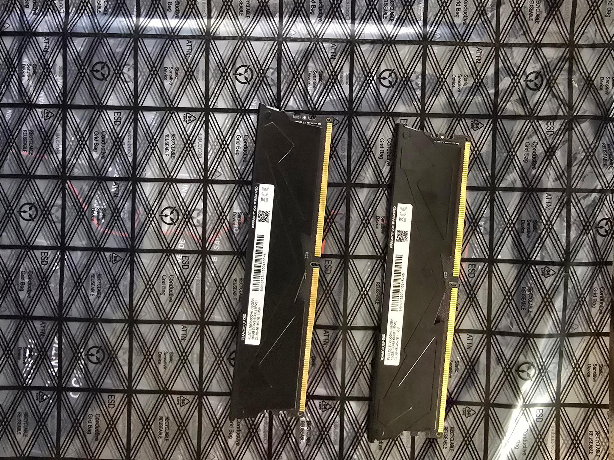 FREE SHIPPING TEAMGROUP T-Force Vulcan DDR5 32GB (2x16GB) 6000MHz DDR5 RAM (Black)