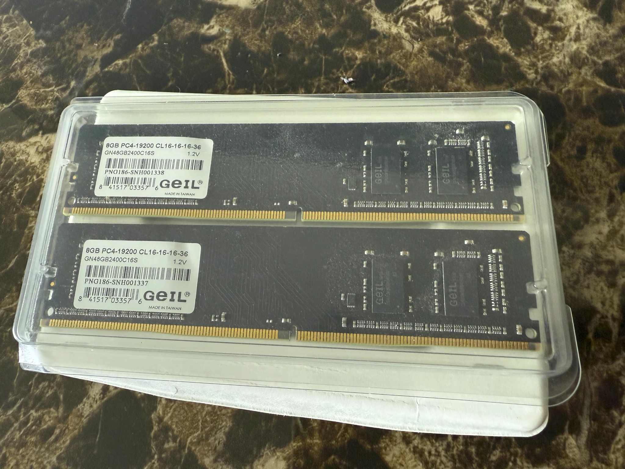 GEIL 16 GB (2x8GB) PC4-19200 DIMM 1.2V 288-Pin Non-ECC Desktop Memory Module