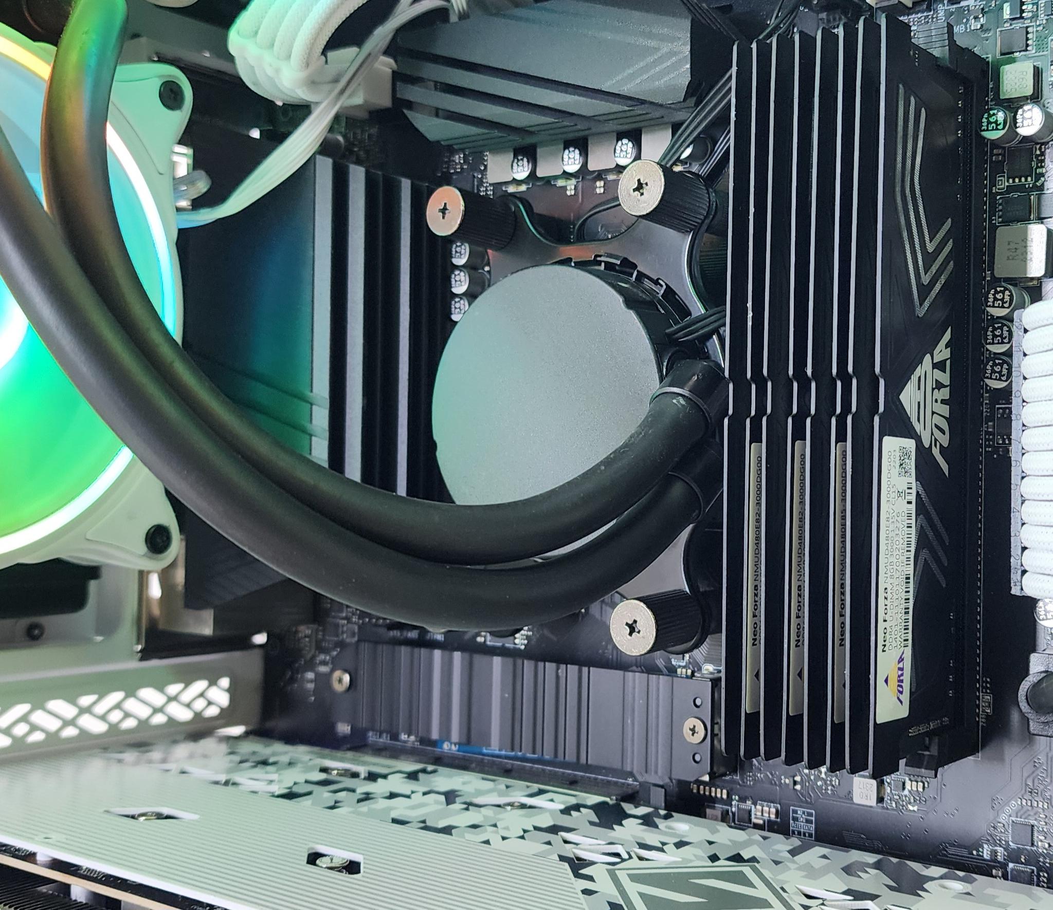 Gaming PC Ryzen 5 5500 32GB RAM 512GB SSD + 1TB HDD RX 7600 8GB Win11 Computer