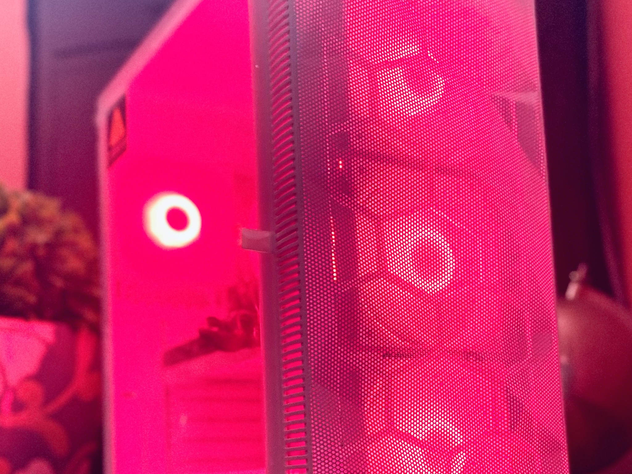 (White) Gaming PC|🩸Blo0D 5700XT| Ryzen 5| 16GB (2x8GB) RGB DDR4| 1TB NVMe/SSD| Windows 11 Pro