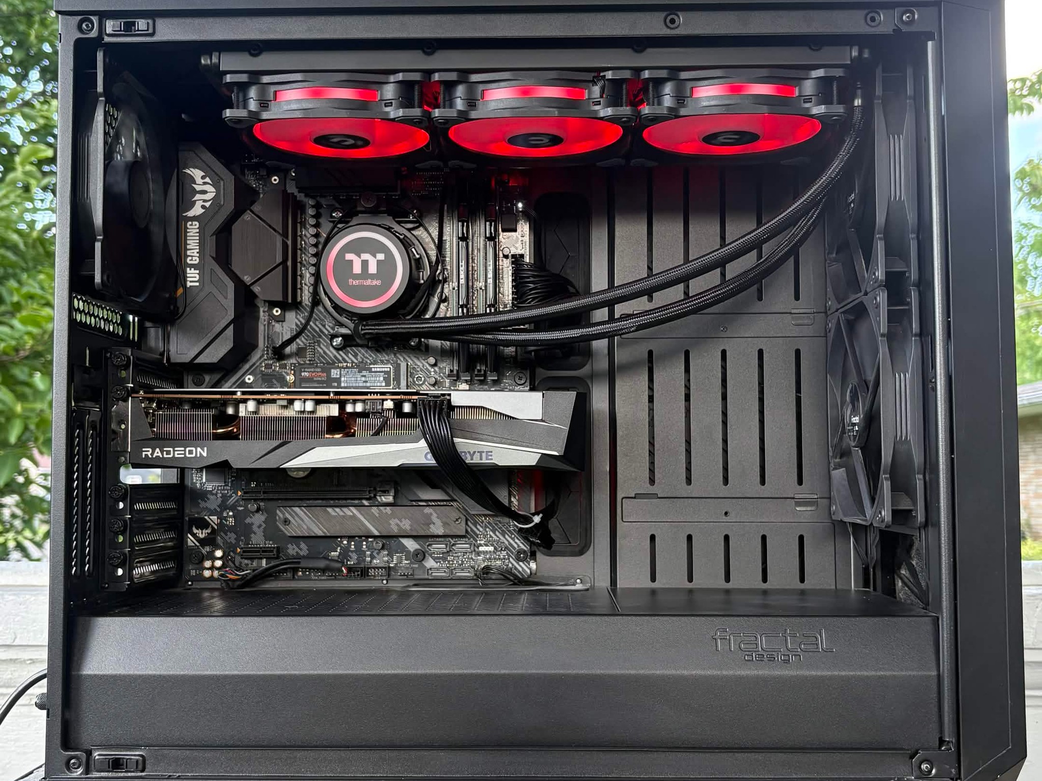 Mendi Electronics Voidclaw | Ryzen 9 5950X | RX 7600 | 32GB DDR4 | X570 WiFi | 1TB NVMe