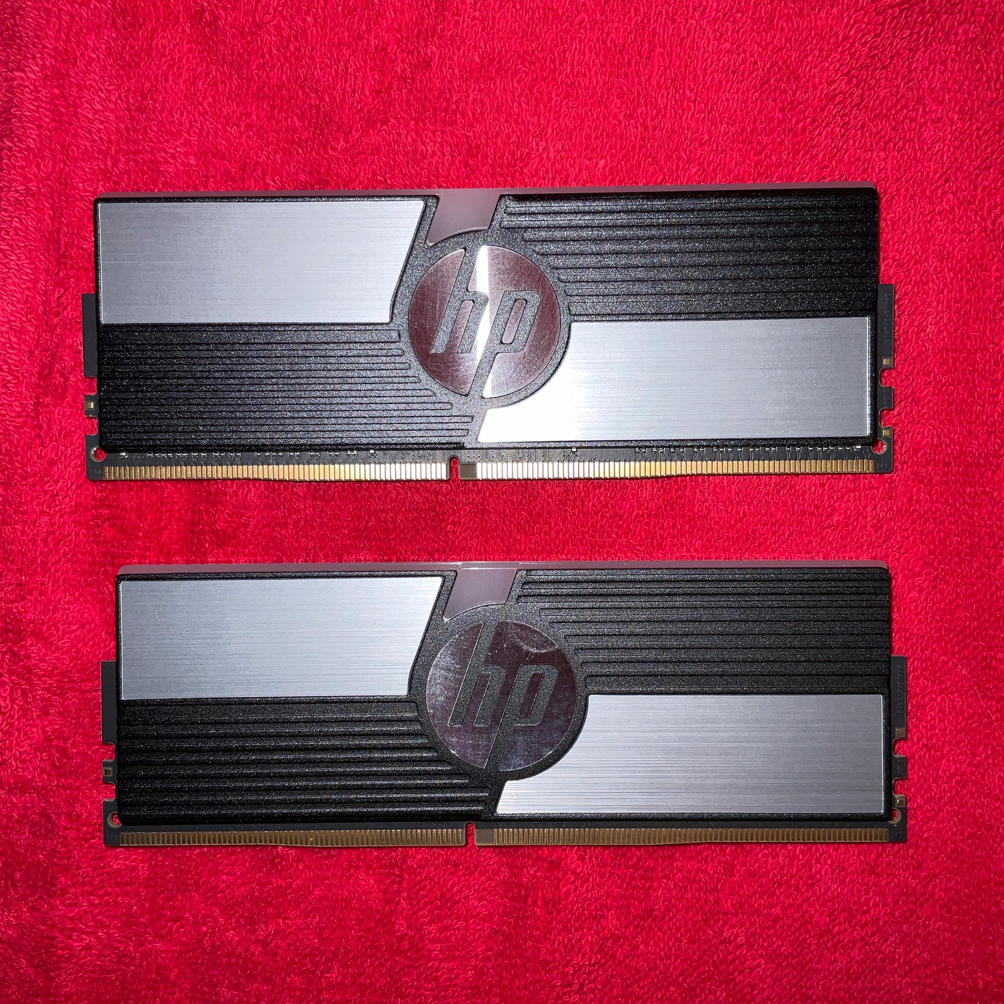 HP V10 DDR4 RGB 3600MHz 32GB (2 X 16GB) CL14-15-15-35
