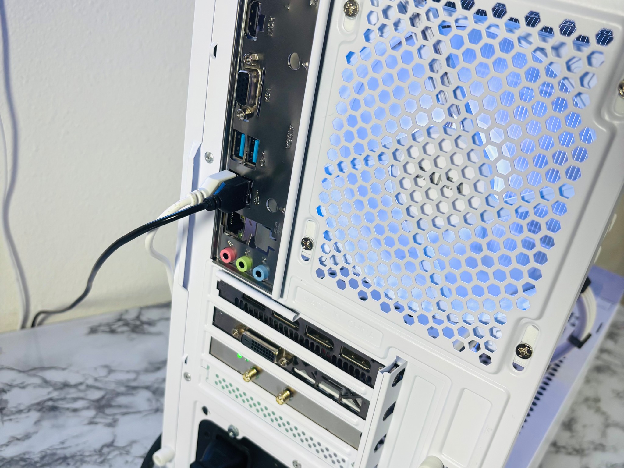 ⚪️⚪️ | Ryzen 5 2600 + RX 480 8GB | 16GB | WiFi INCLUDED