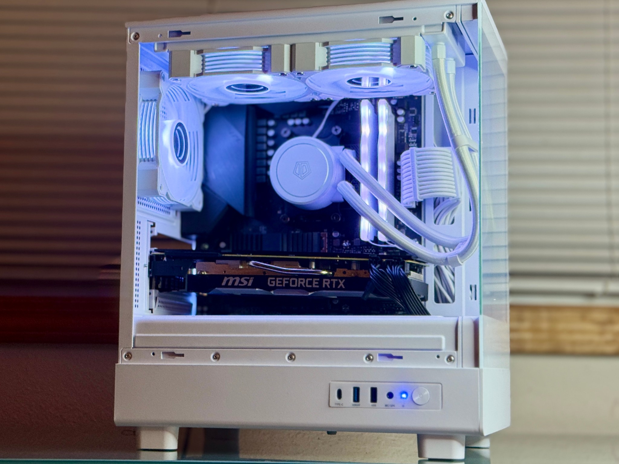 "Snow" White Gaming PC | Ryzen 5 5600x | RTX 2070 SUPER | 16gb DDR4 RAM | 1TB NVMe SSD