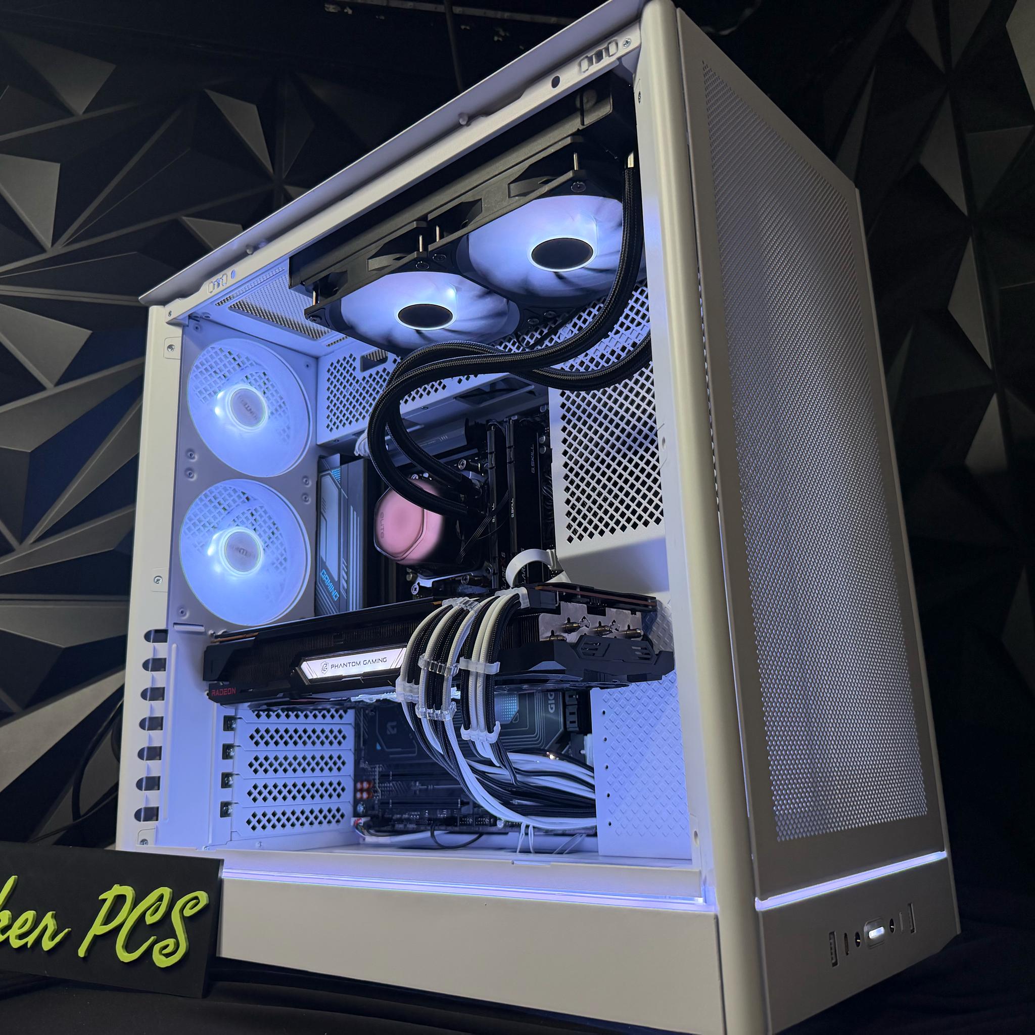 🌊🤍 White Ocean 🤍🌊 Ryzen 7 7700X| RX 6950XT| 32 GB DDR5| 1.5 TB NVMe| 850W PSU