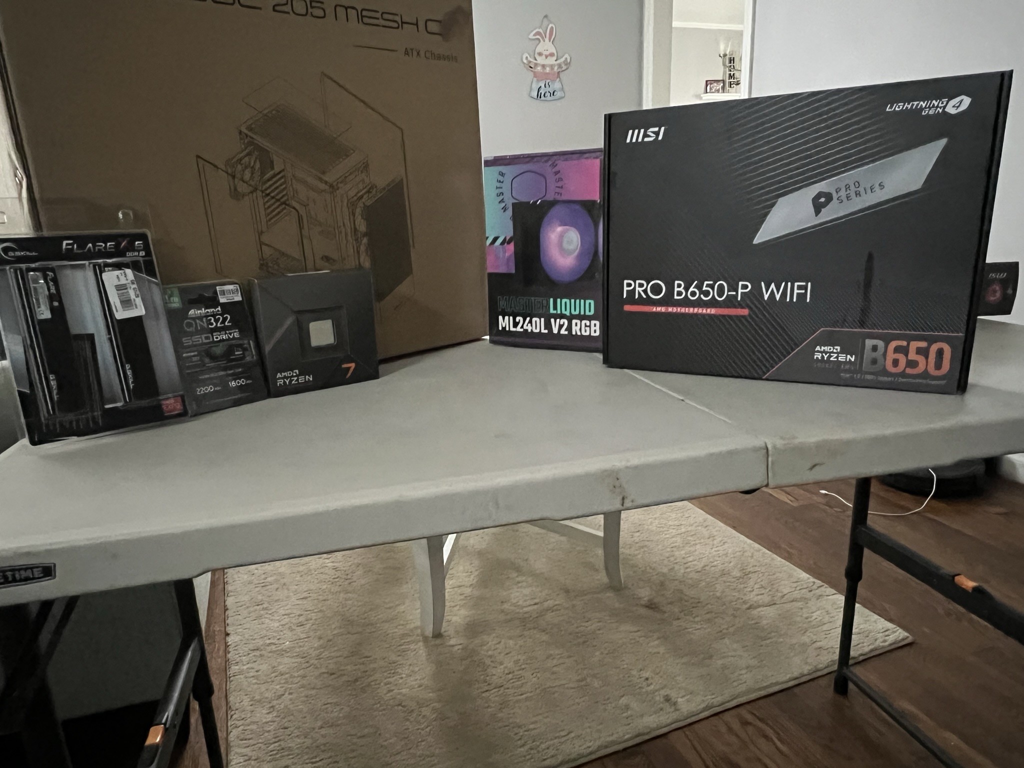 AMD 7700X || 6800xt || DDR5 32gb tan || 1tb Lian cool mesh C