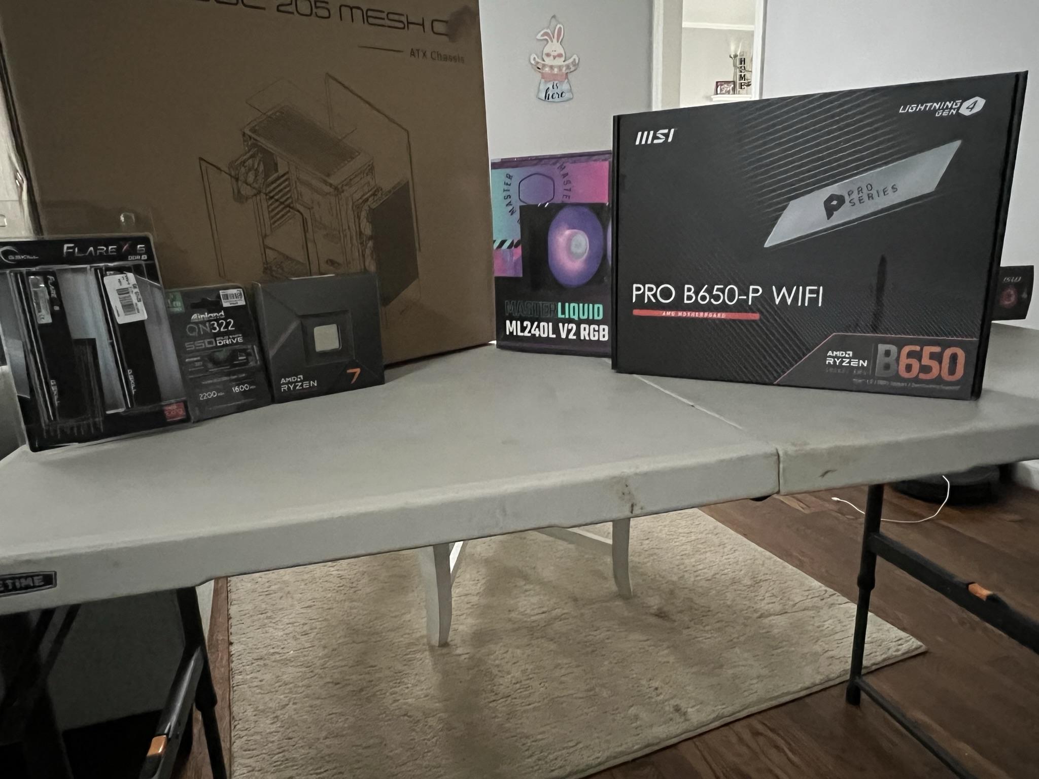 AMD 7700X || 6800xt || DDR5 32gb tan || 1tb Lian cool mesh C