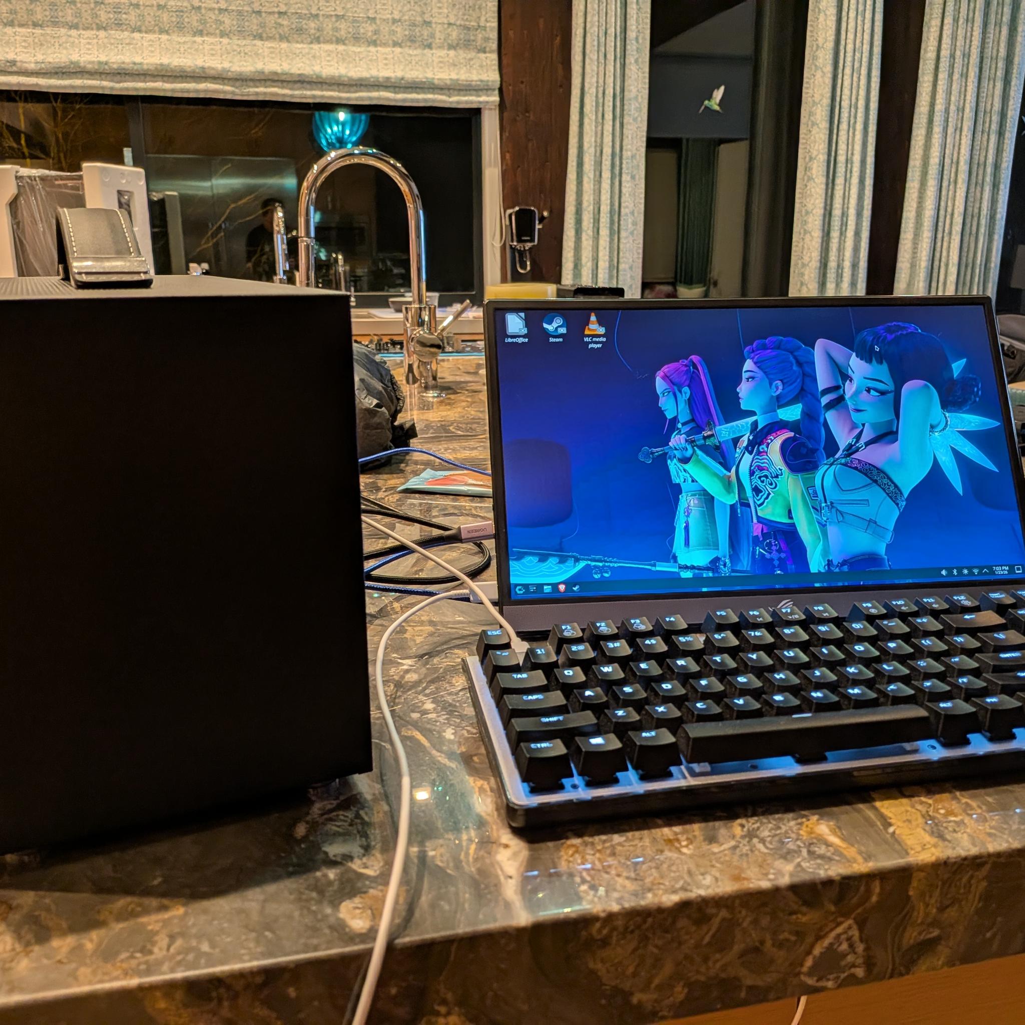 4K Lunchbox - RX 9070, Intel Core i7 14700K, 2 TB Gen 4 NVME, 32 GB DDR5 RAM, Noctua Chromax Cooled