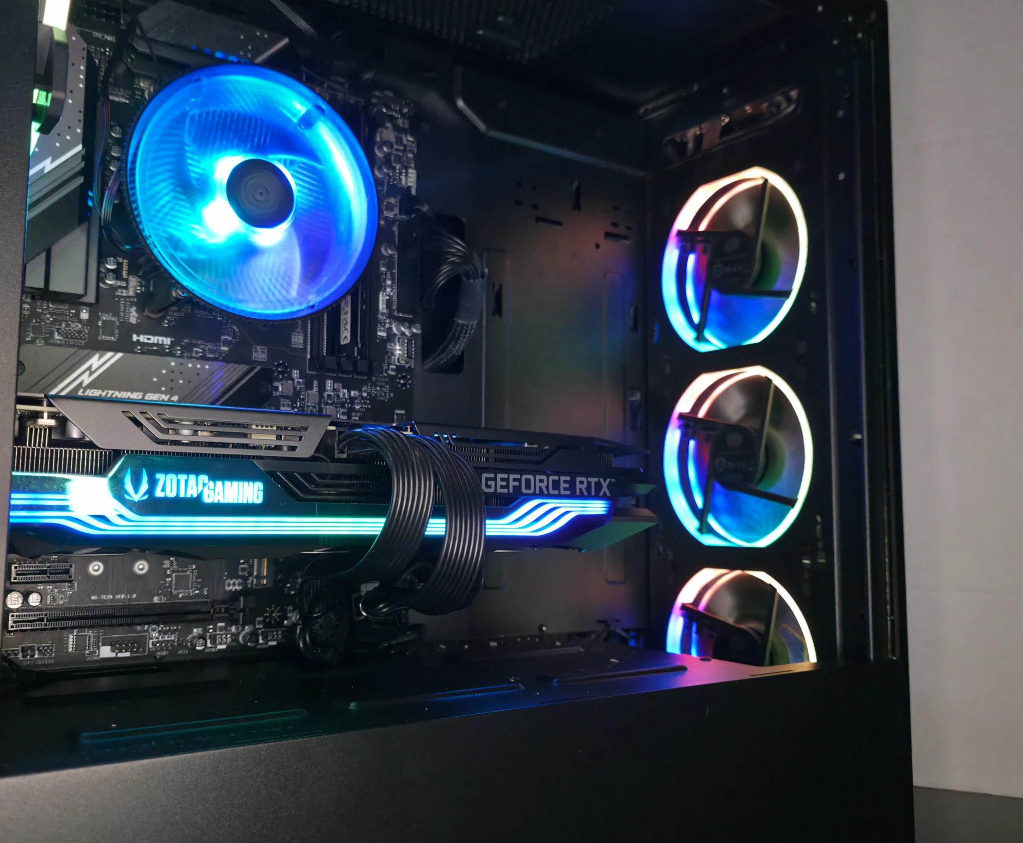 Custom Mid Range Gaming PC, AM5, DDR5, Black