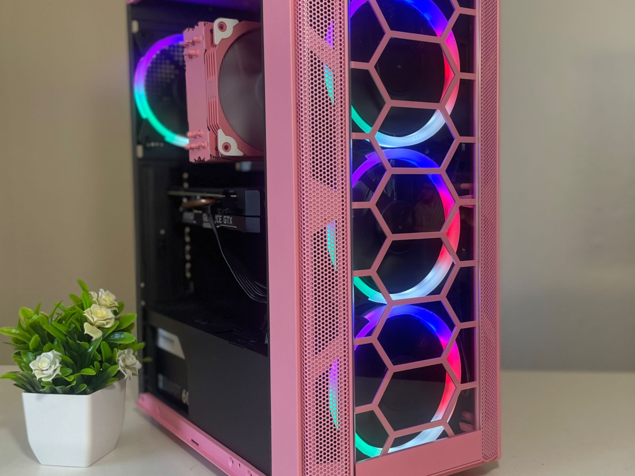 Pretty Pink PC 🌸 Intel I5 , 1660 Super 6GB , 512 GB NVME , 16 GB RAM