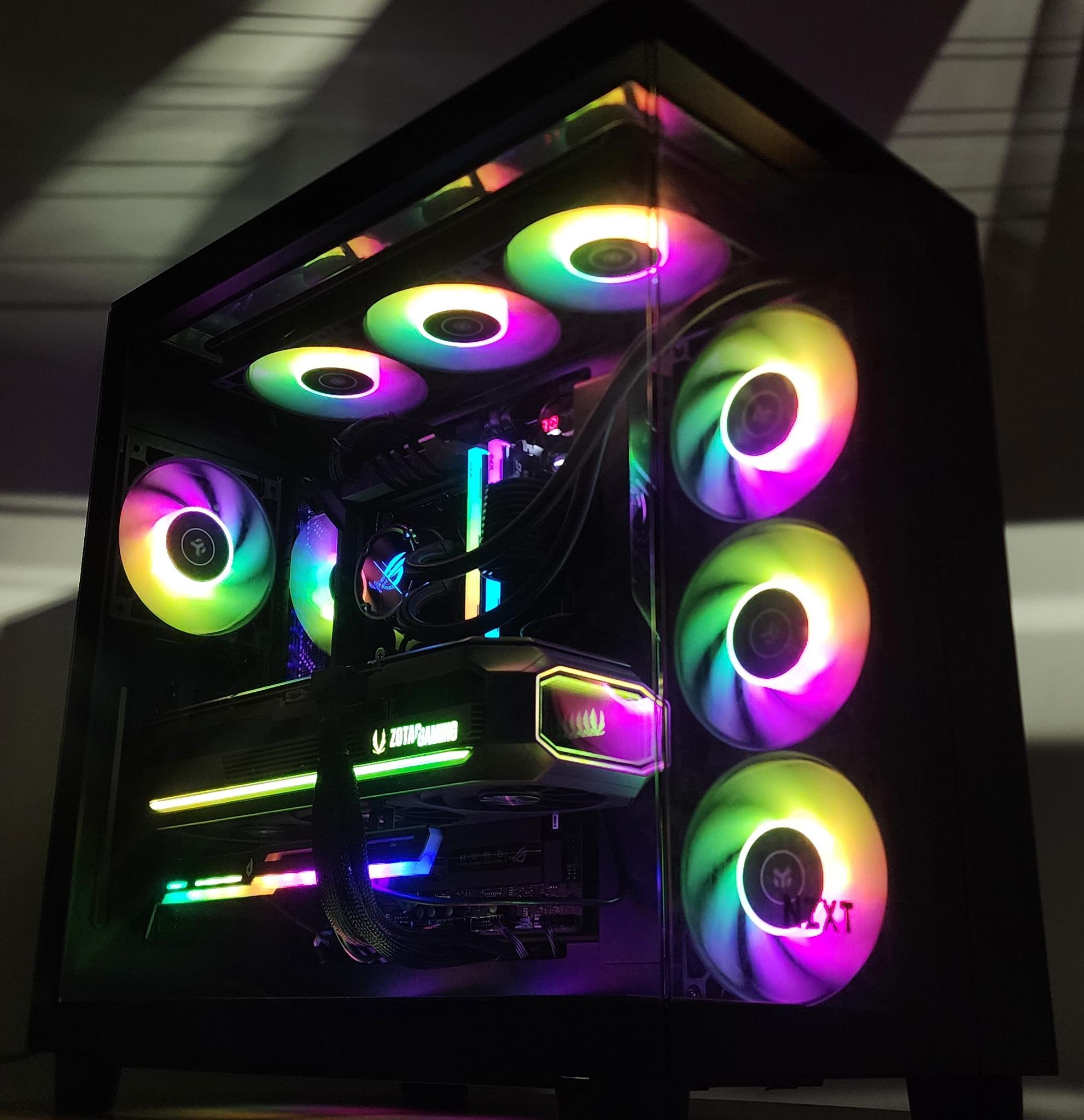 Gaming PC Ryzen 9 7950X3D 32GB RAM 4TB SSD 5070 Ti 16GB Windows 11 Computer