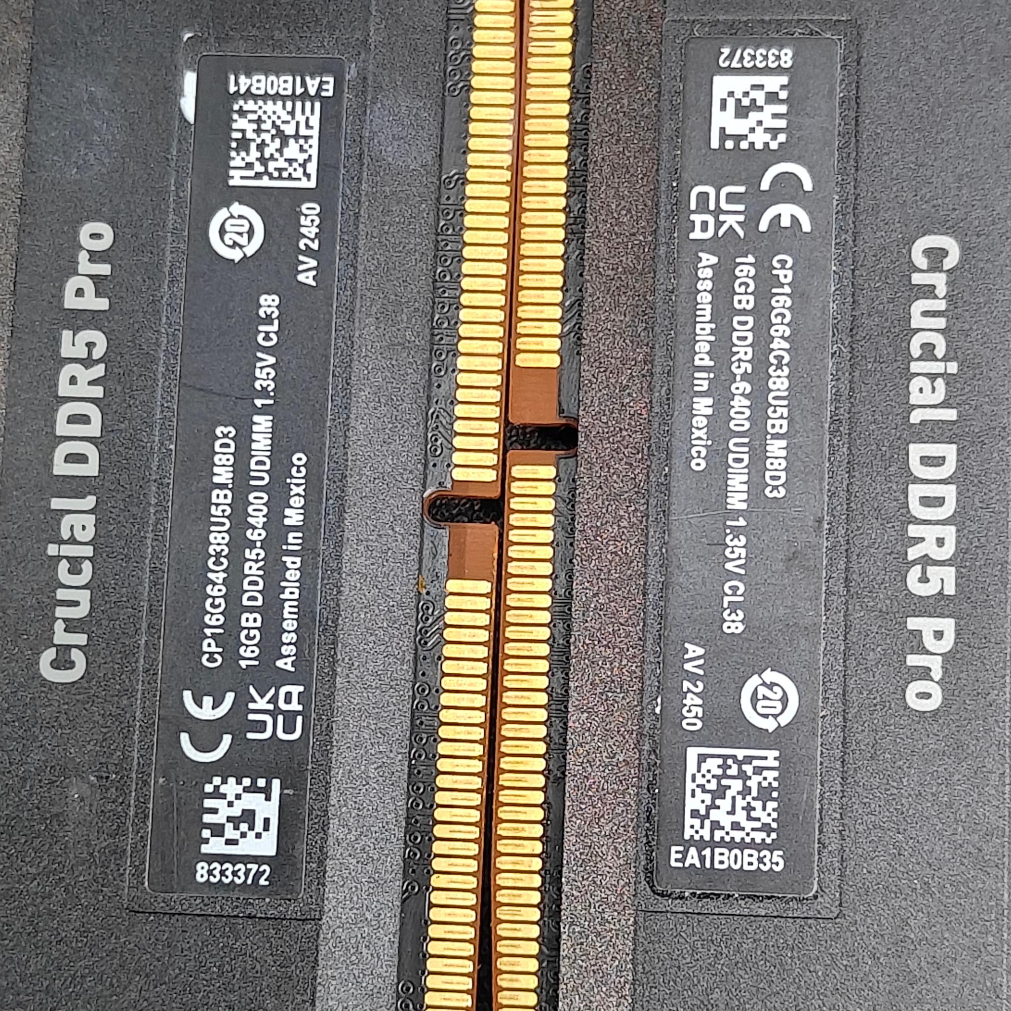 Crucial Pro OC Gaming 32GB (2x16GB) DDR5 6400MHz CL38 Desktop Memory
