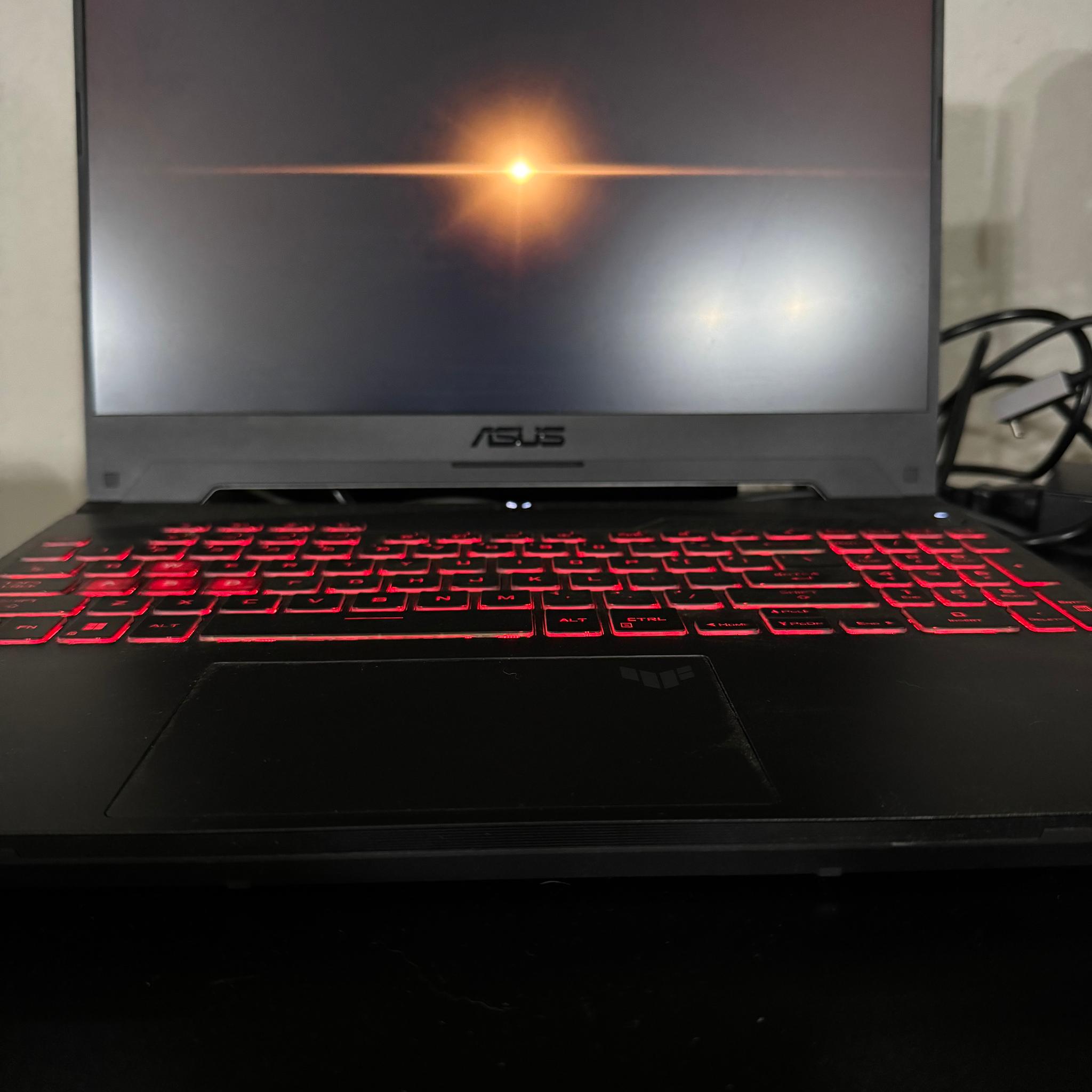ASUS TUF 15 RTX 4070 64GB RAM 1TB SSD