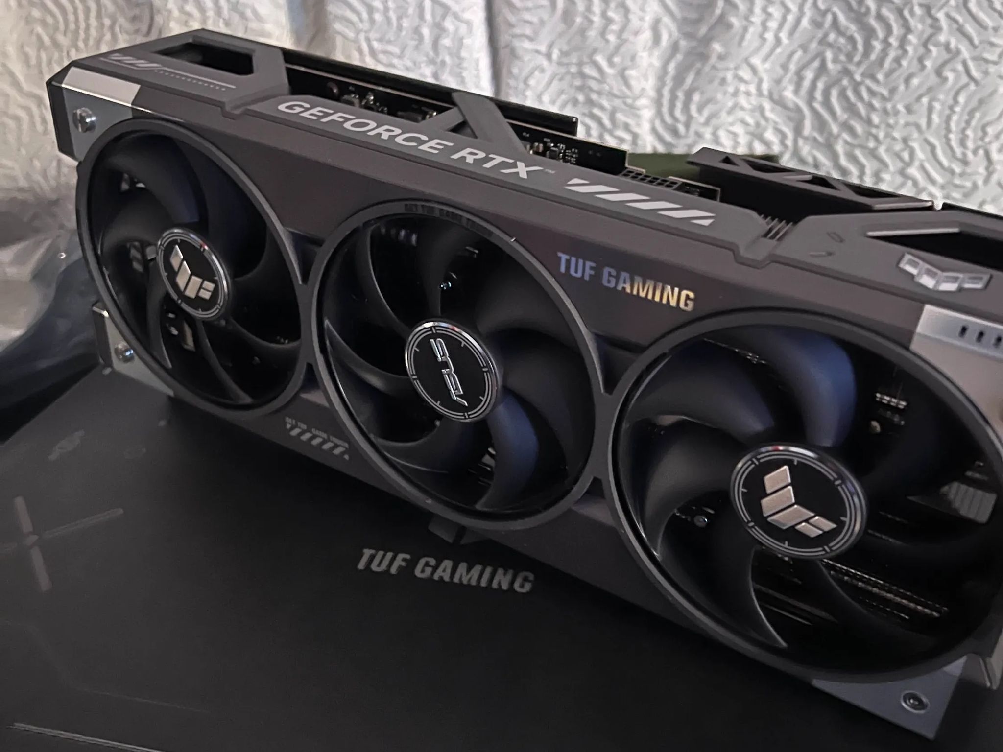 ASUS TUF Gaming GeForce RTX™ 5080 16GB GDDR7 OC Edition *Lightly Used w/Original Packaging*